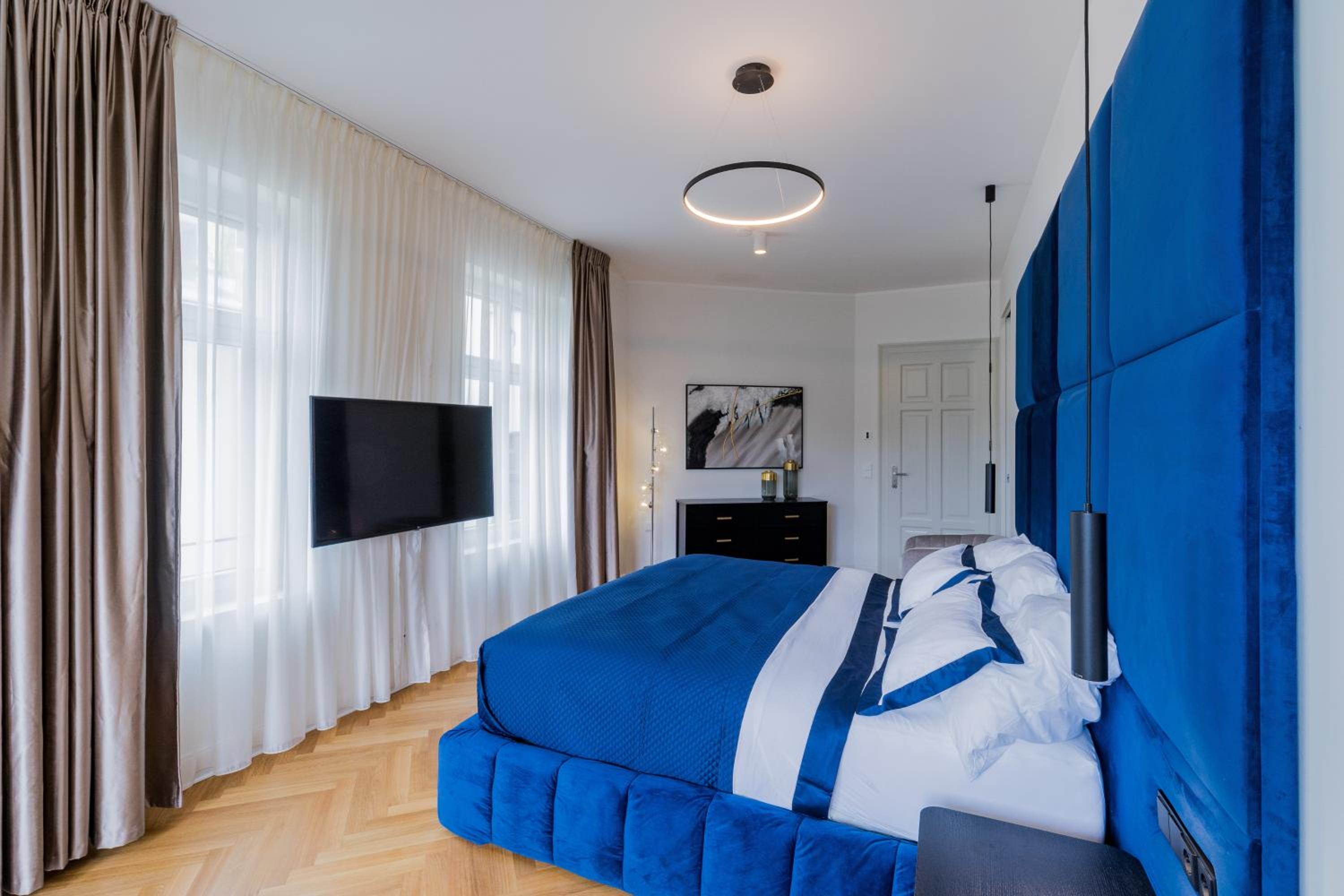 Spacious Apartments In Mitte- Feel The Citycenter