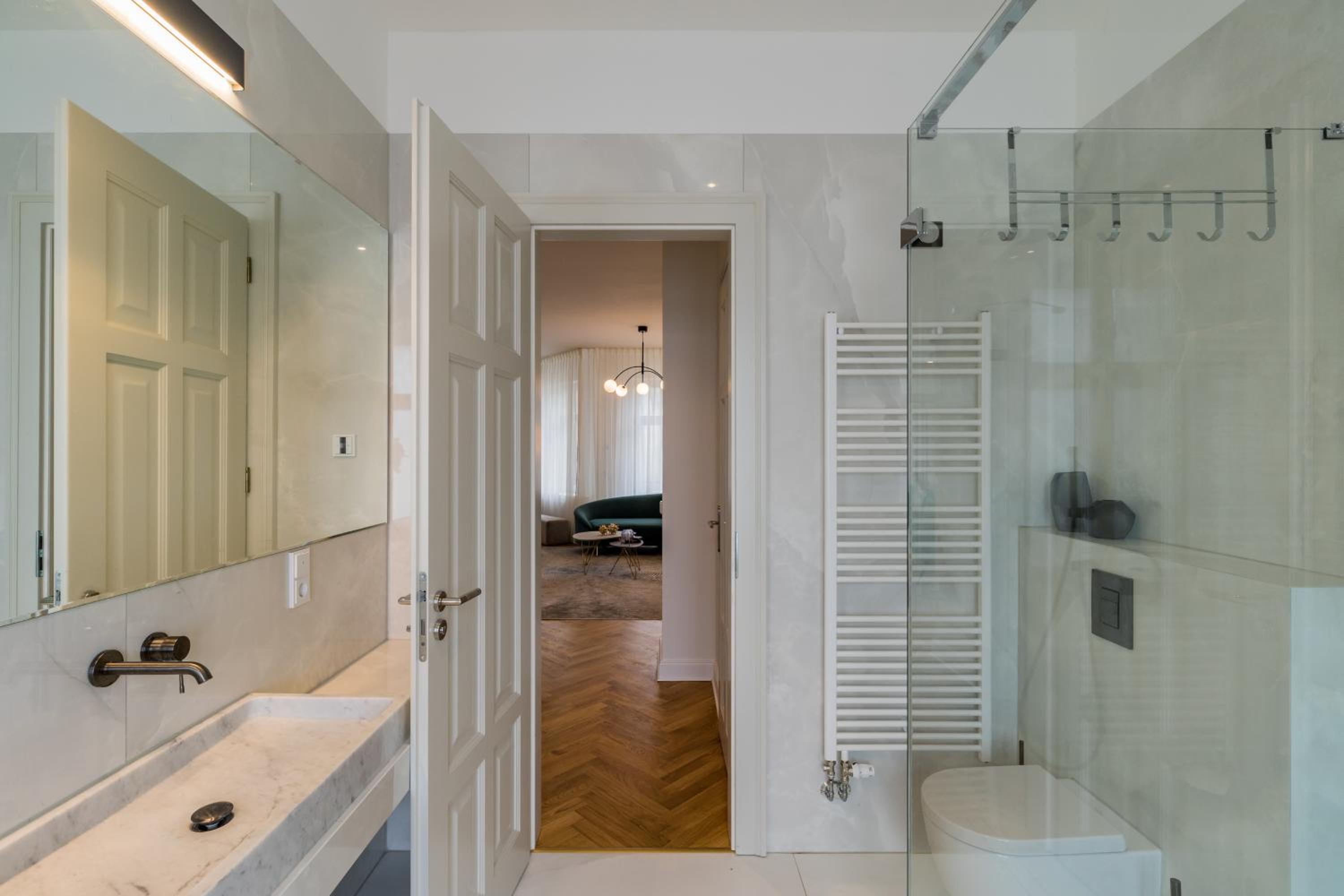 Spacious Apartments In Mitte- Feel The Citycenter