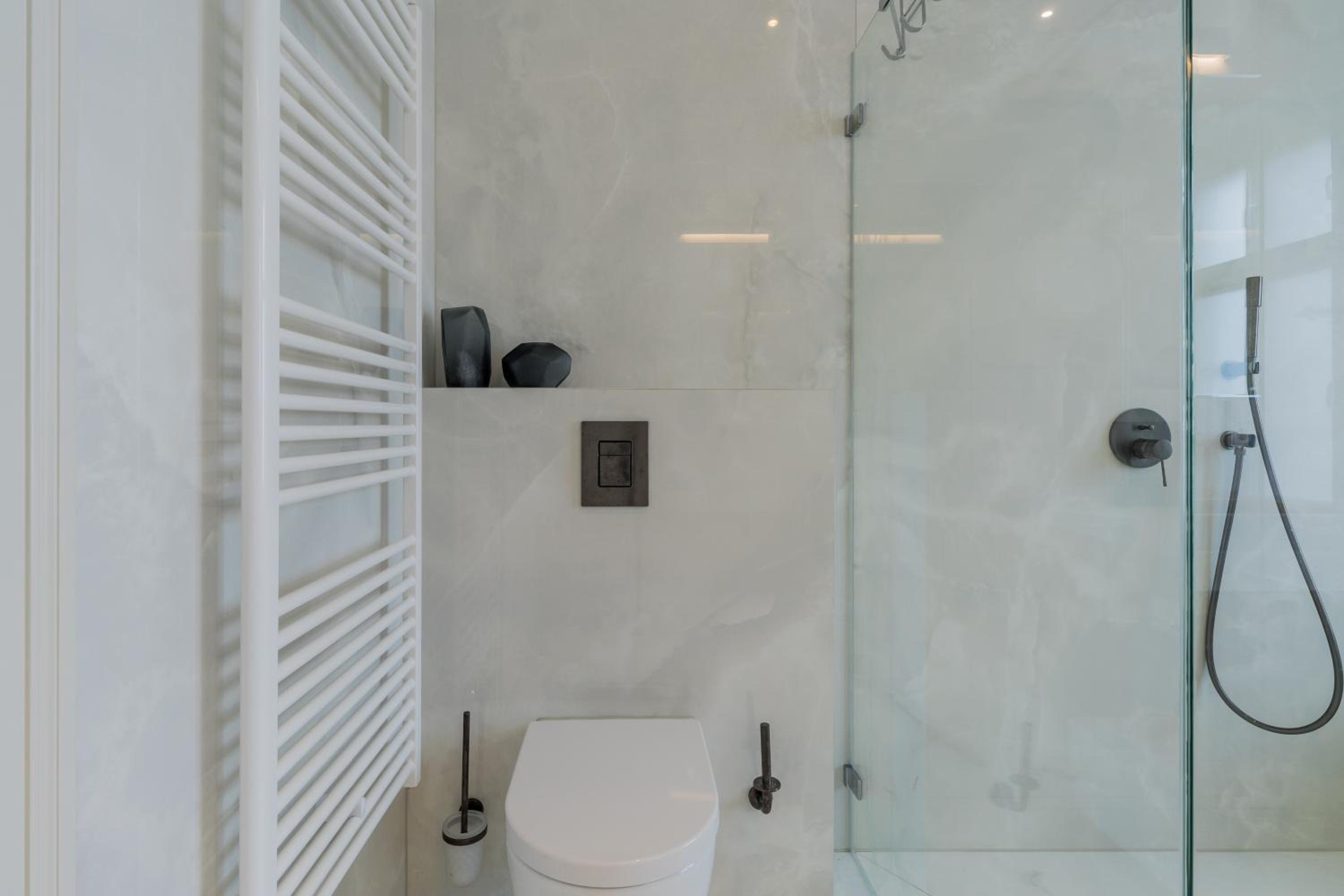 Spacious Apartments In Mitte- Feel The Citycenter