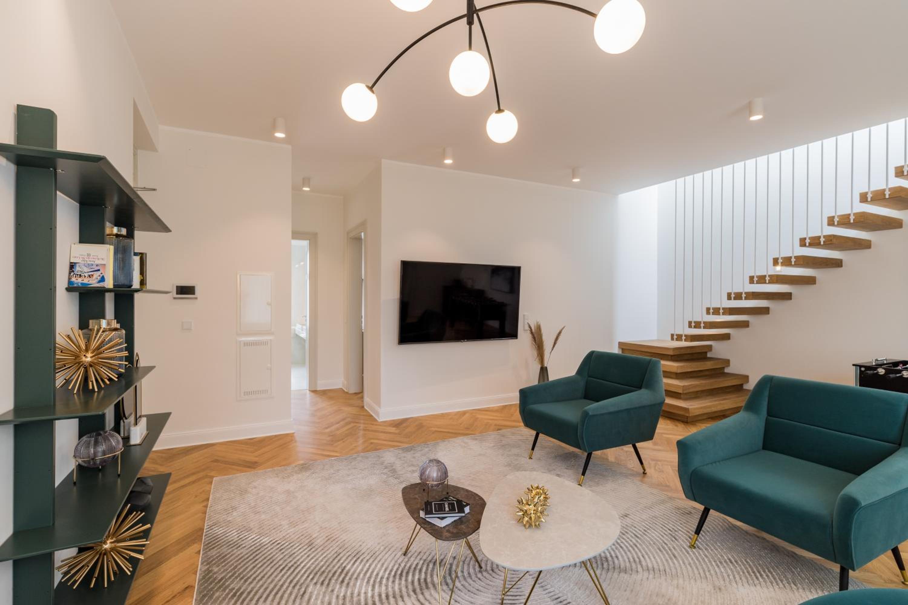 Spacious Apartments In Mitte- Feel The Citycenter