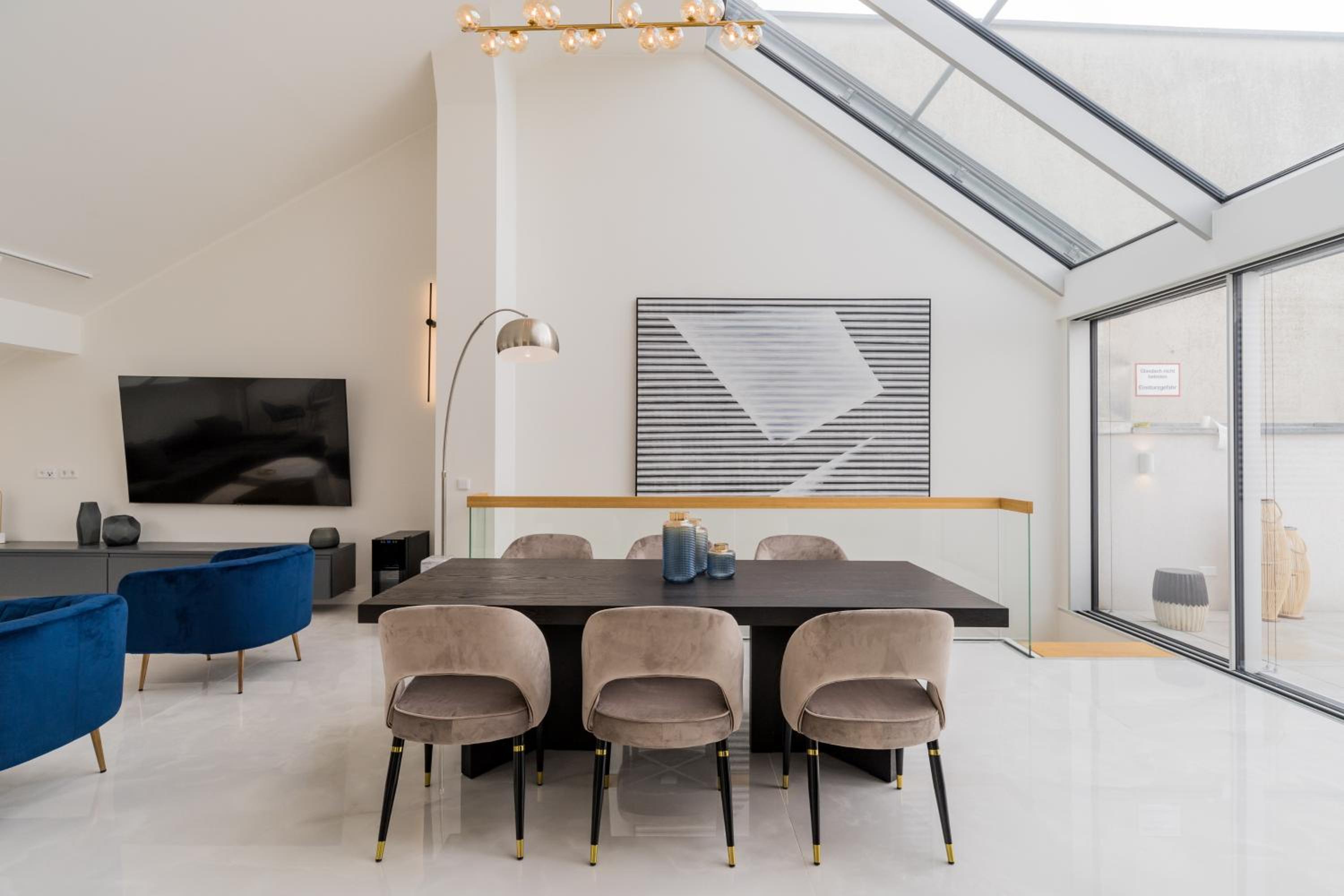 Spacious Apartments In Mitte- Feel The Citycenter