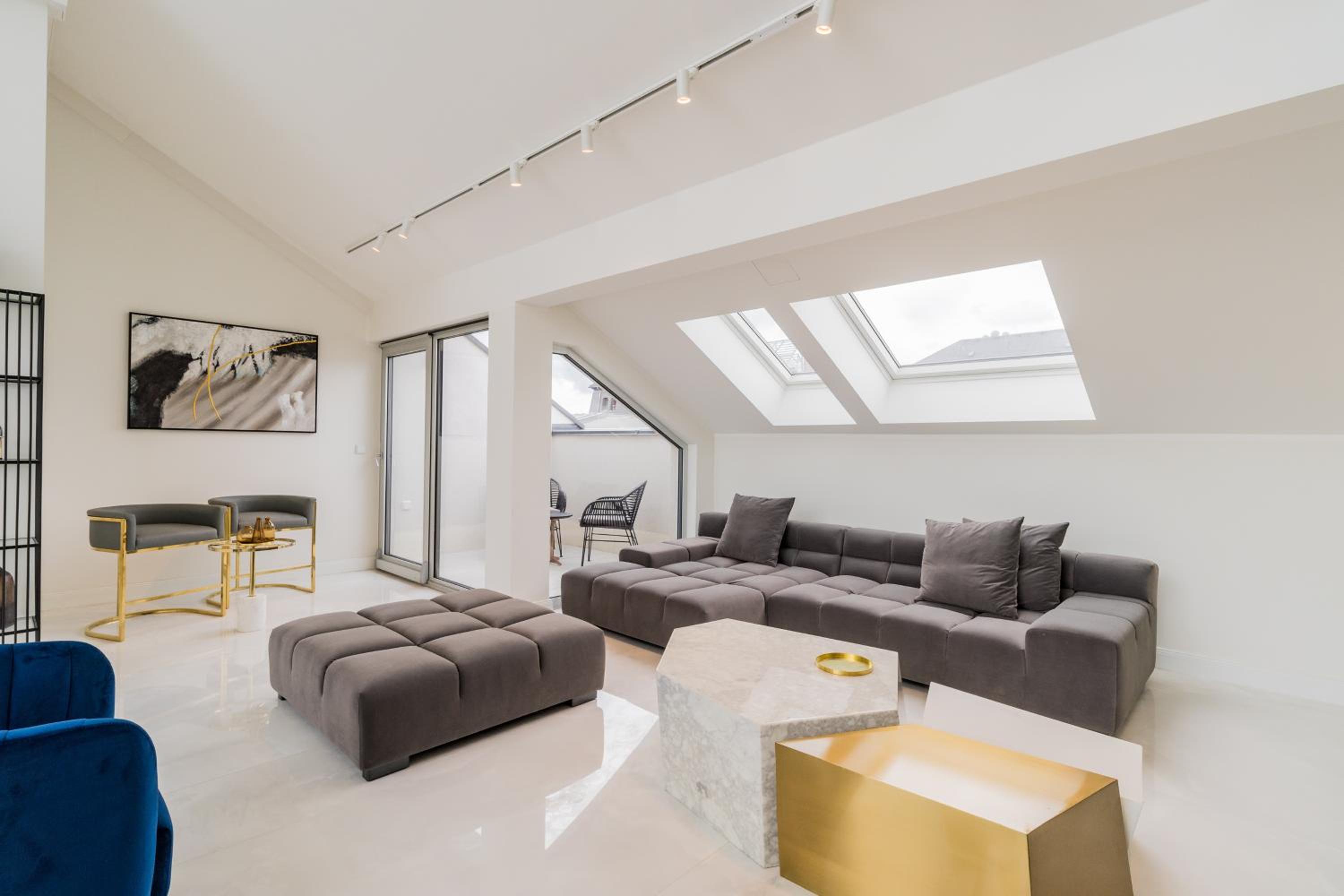 Spacious Apartments In Mitte- Feel The Citycenter