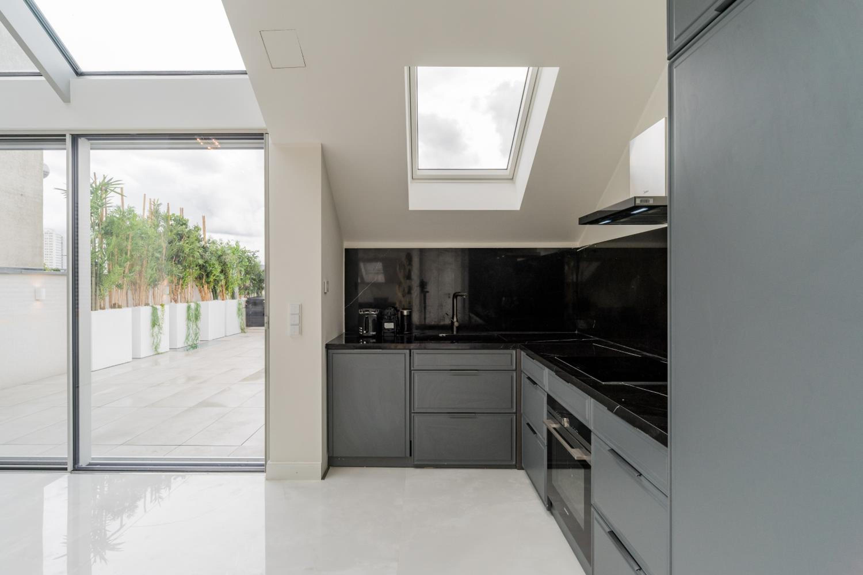 Spacious Apartments In Mitte- Feel The Citycenter