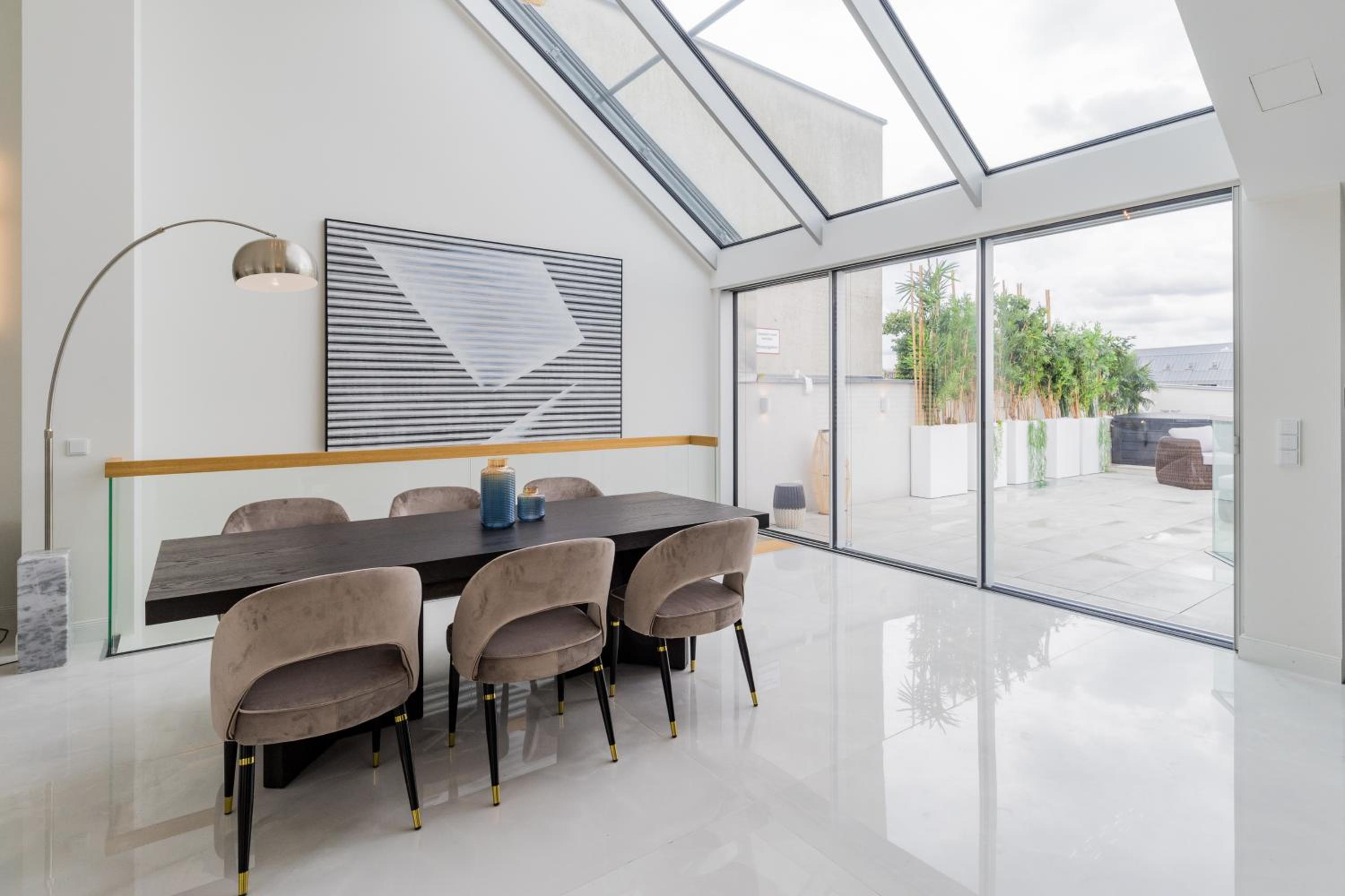 Spacious Apartments In Mitte- Feel The Citycenter