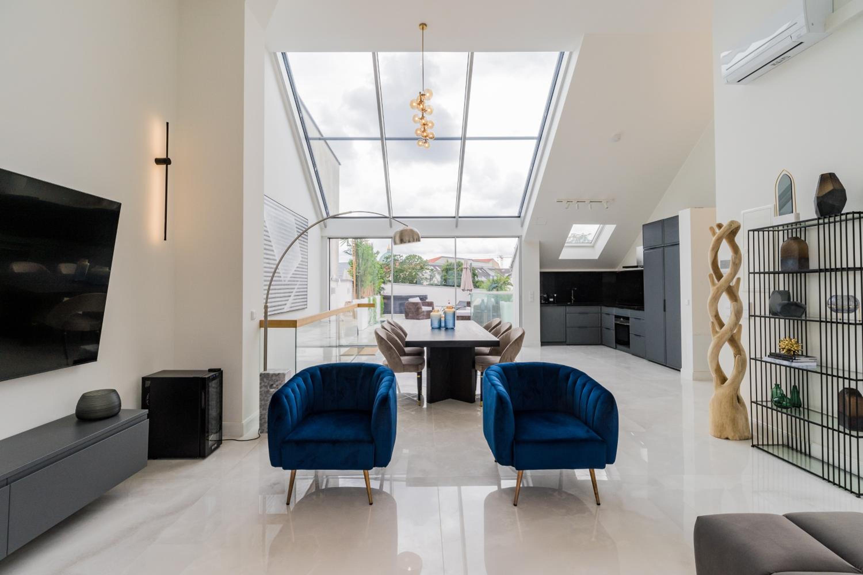 Spacious Apartments In Mitte- Feel The Citycenter