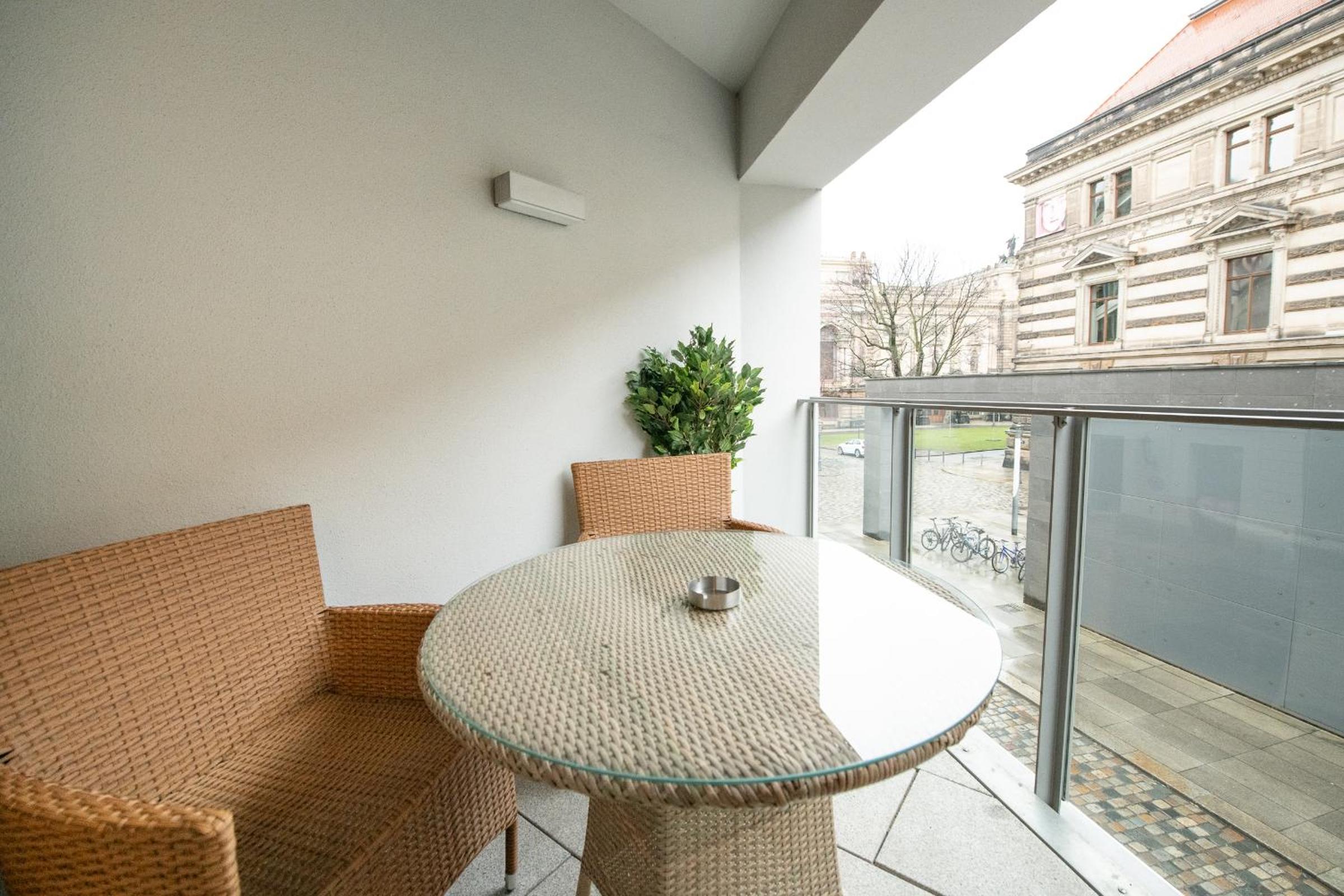 Global Living - Design Apartments I City Center I Balcony I Smart-TV I Kitchen I Dresden