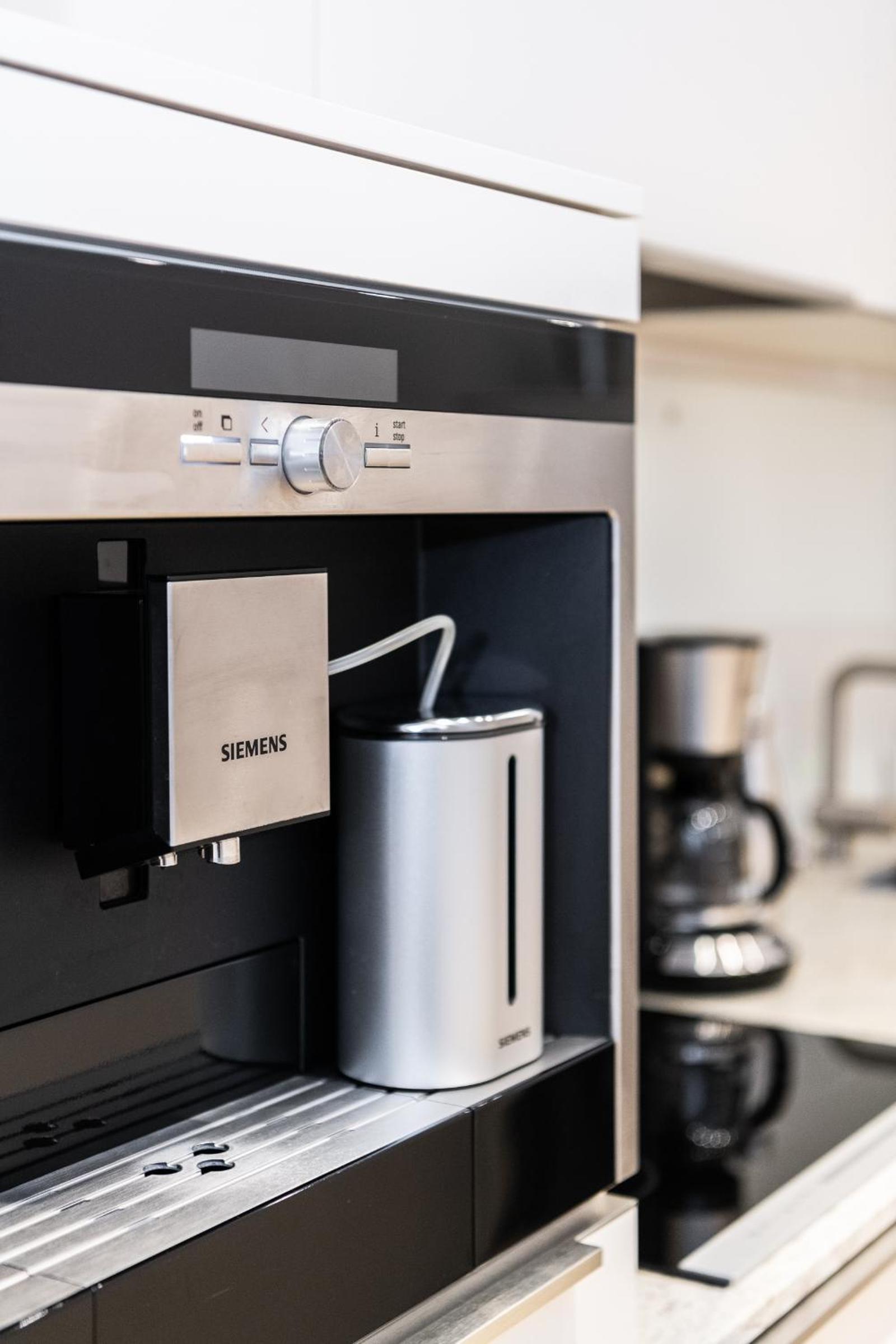 Global Living - Design Apartments I City Center I Balcony I Smart-TV I Kitchen I Dresden