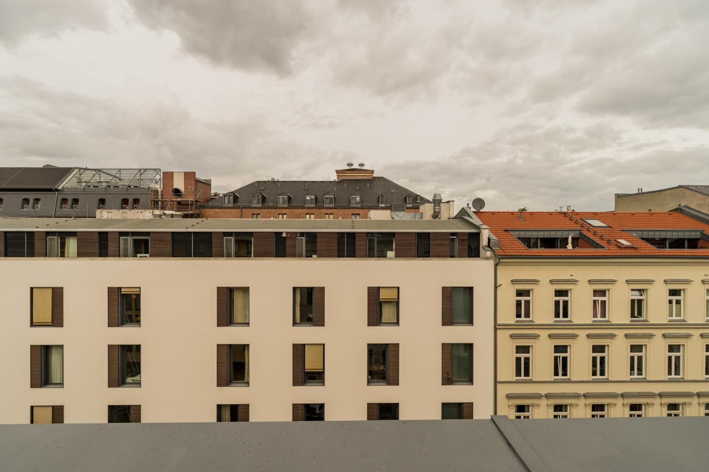 Spacious Apartments In Mitte- Feel The Citycenter