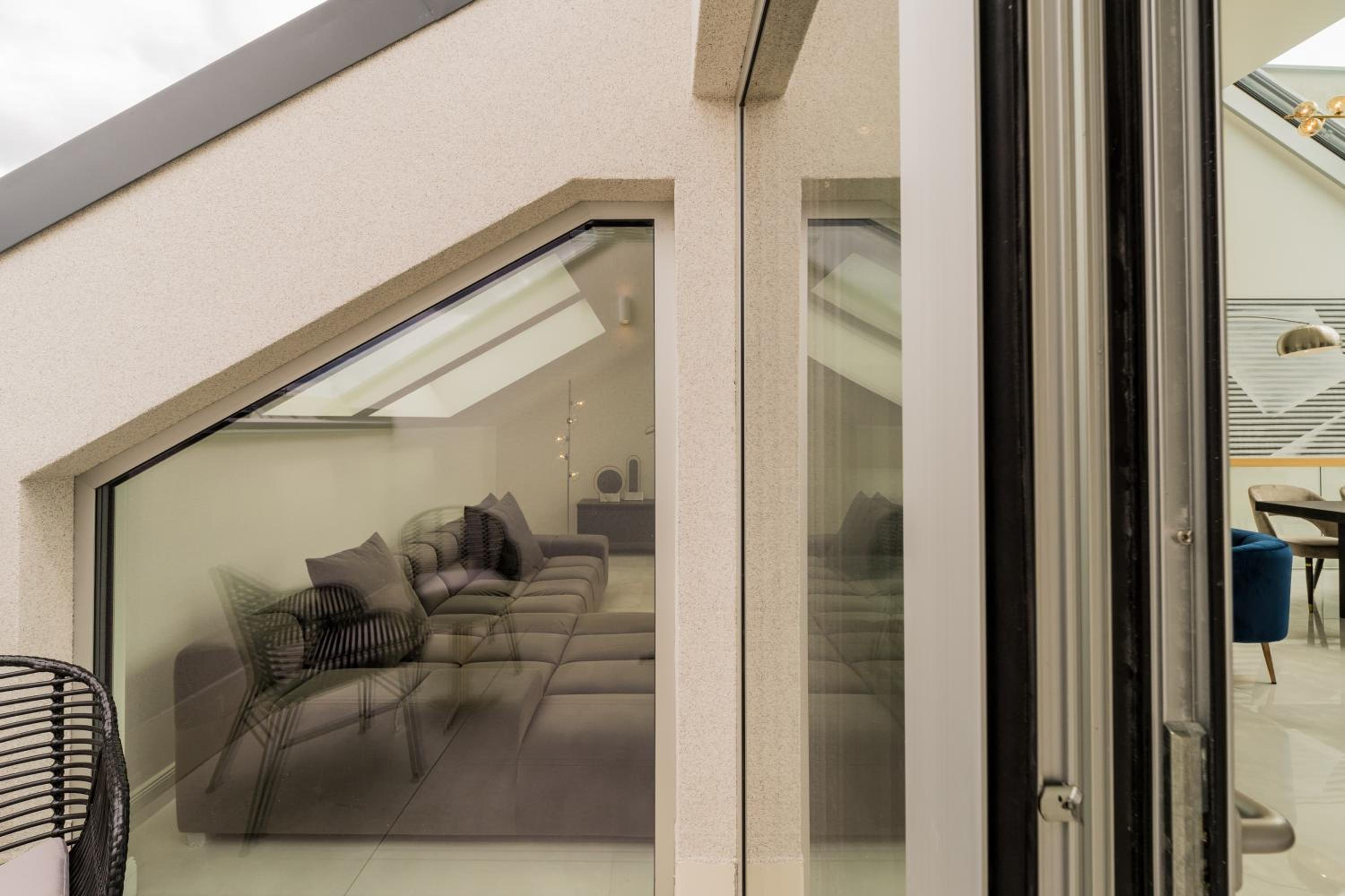 Spacious Apartments In Mitte- Feel The Citycenter
