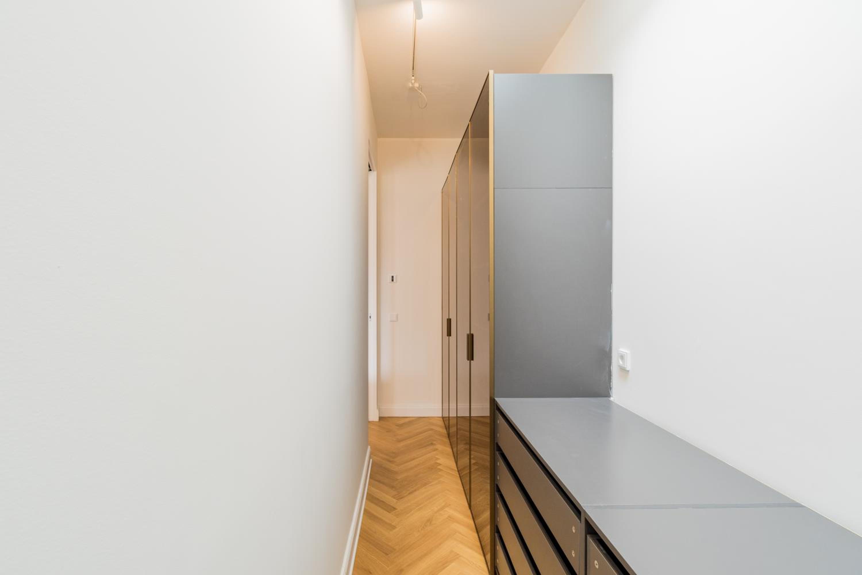 Spacious Apartments In Mitte- Feel The Citycenter