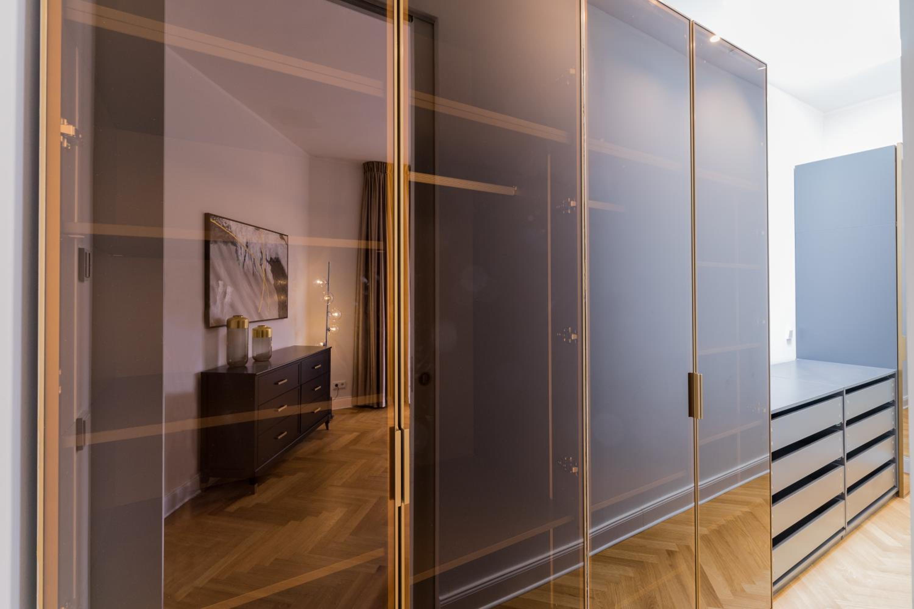 Spacious Apartments In Mitte- Feel The Citycenter