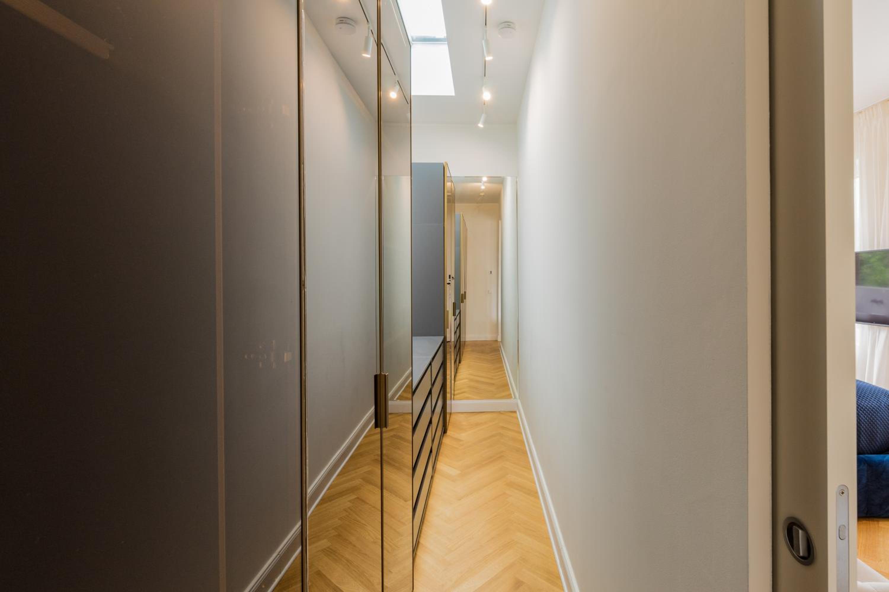 Spacious Apartments In Mitte- Feel The Citycenter
