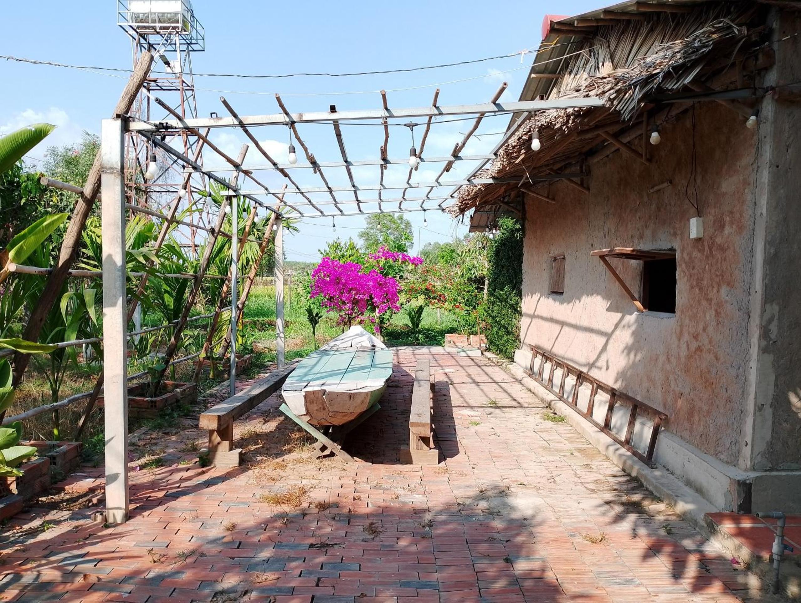 LA'S FARMSTAY
