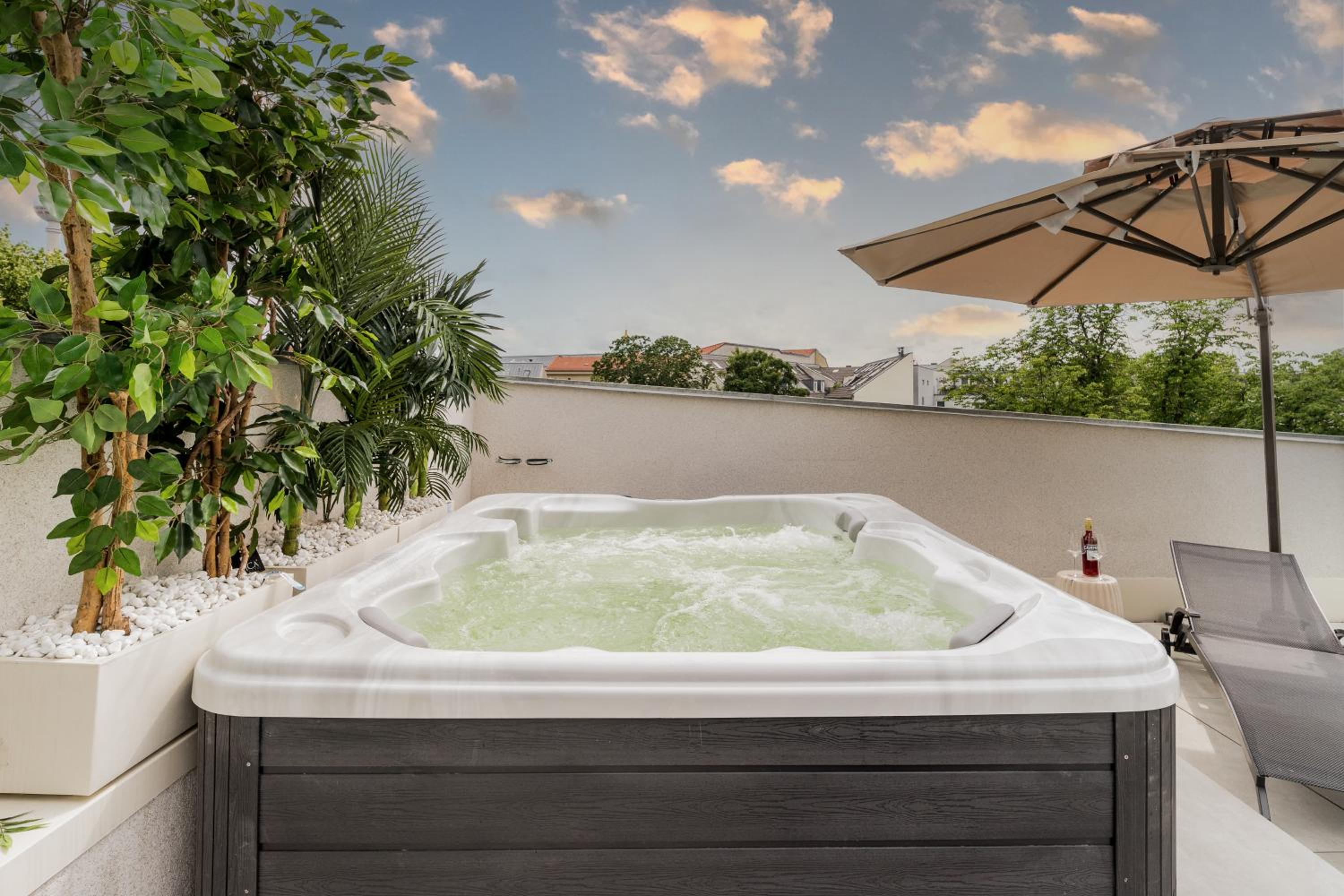 Spacious Apartments In Mitte- Feel The Citycenter