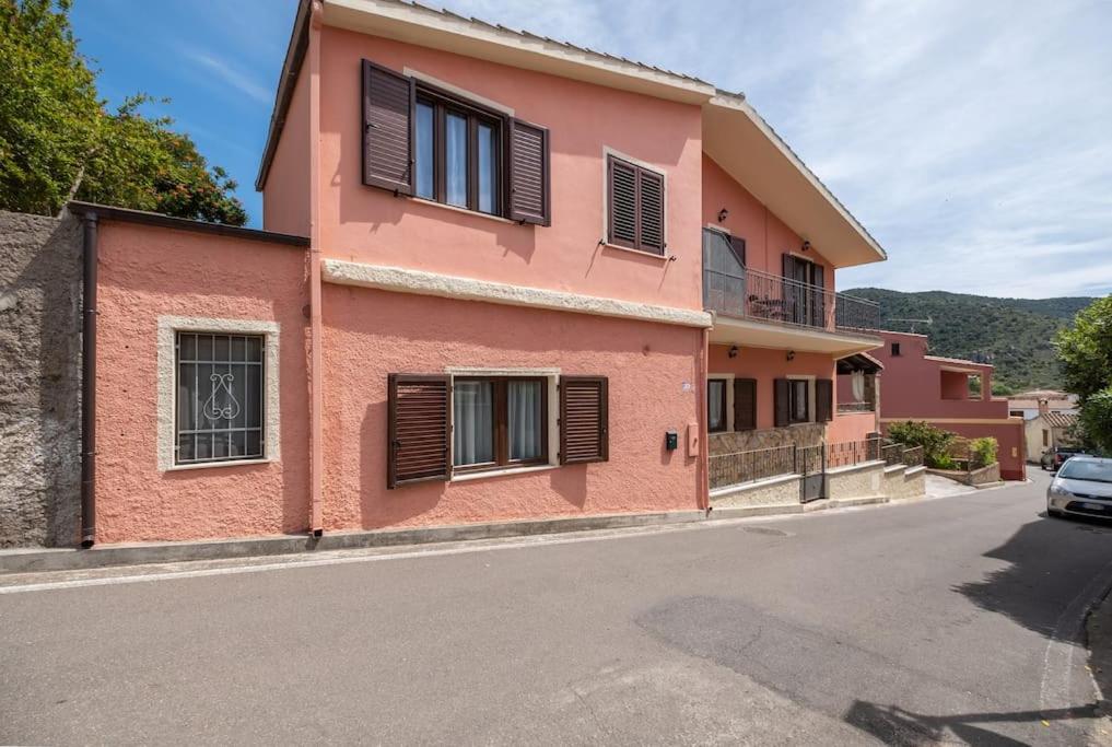 La Torre Vicino le più belle spiagge di Chia