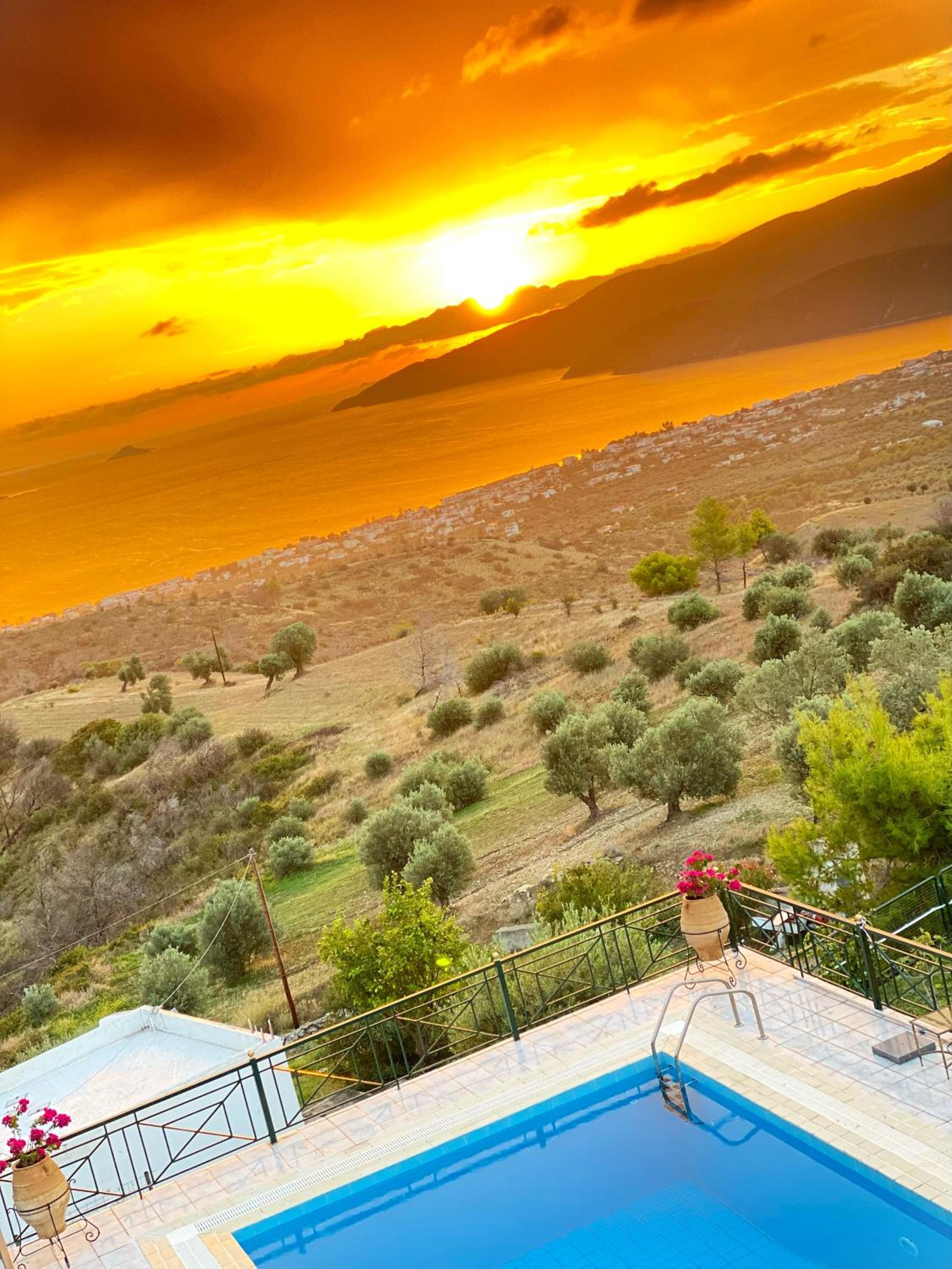 Villa Theonymfi