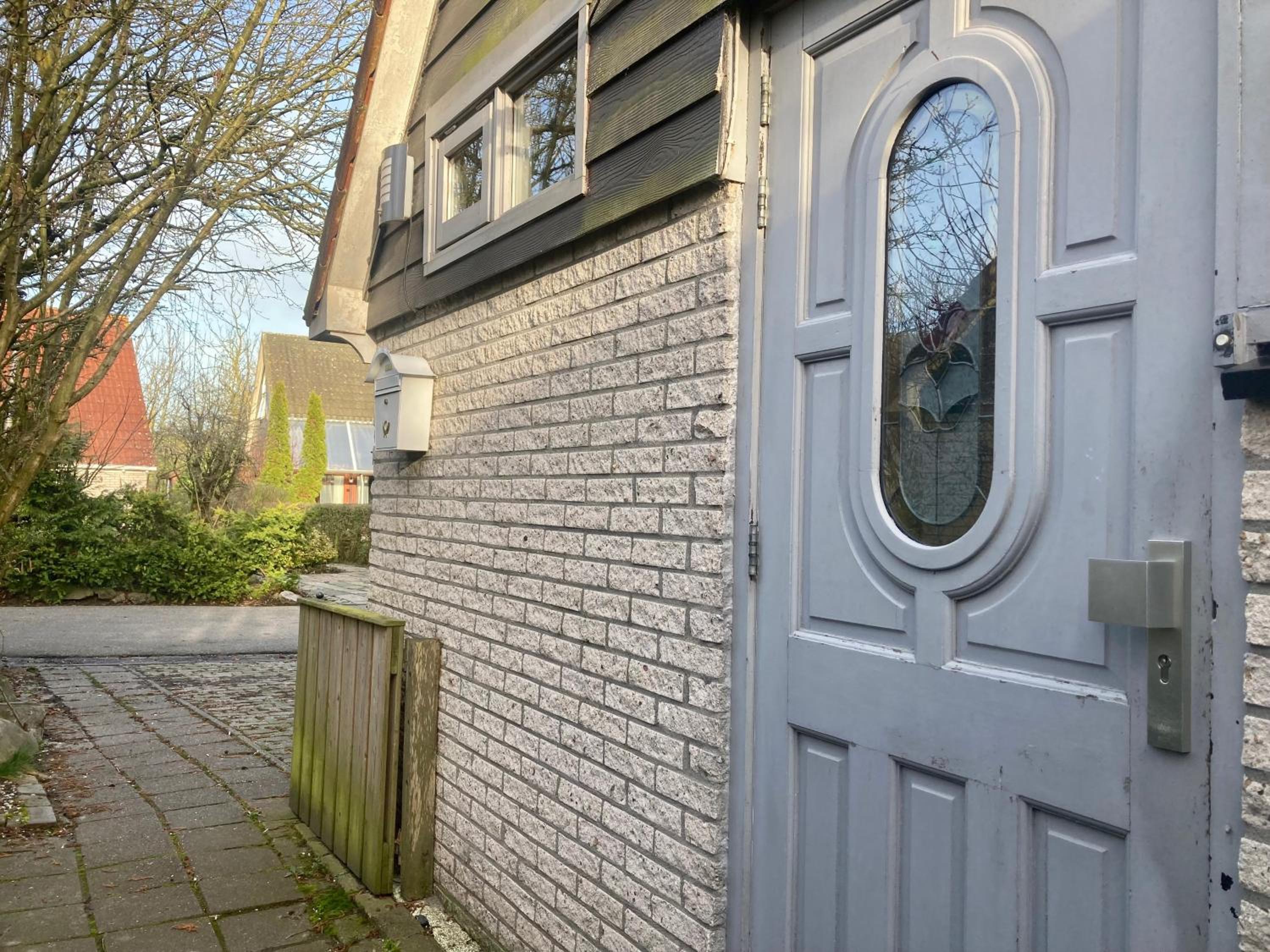 8-person house with fitted kitchen, sauna, and beautiful garden view 3