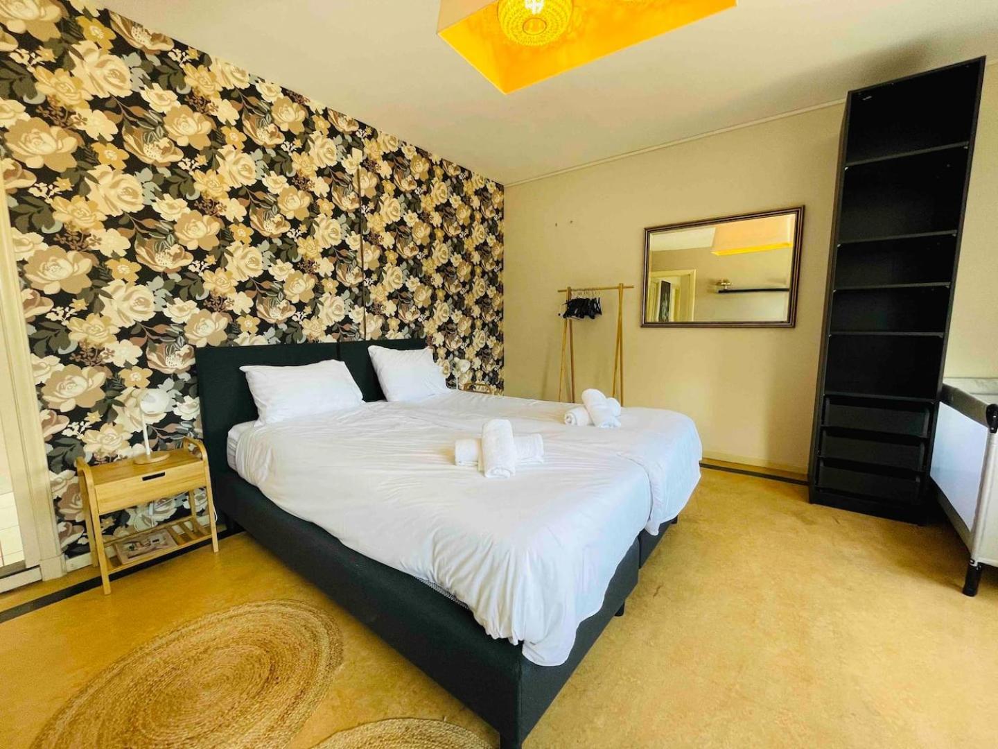 House Xxl Free Parking 3 Bedrooms view 4