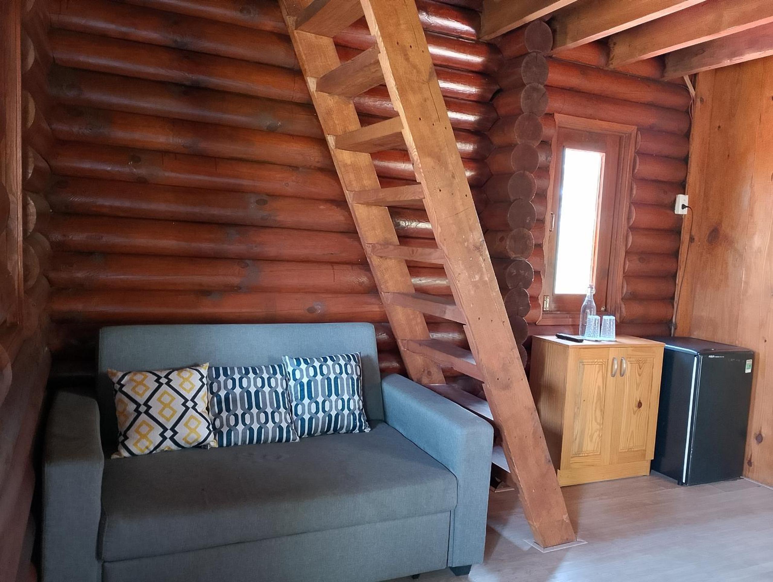 LA'S FARMSTAY