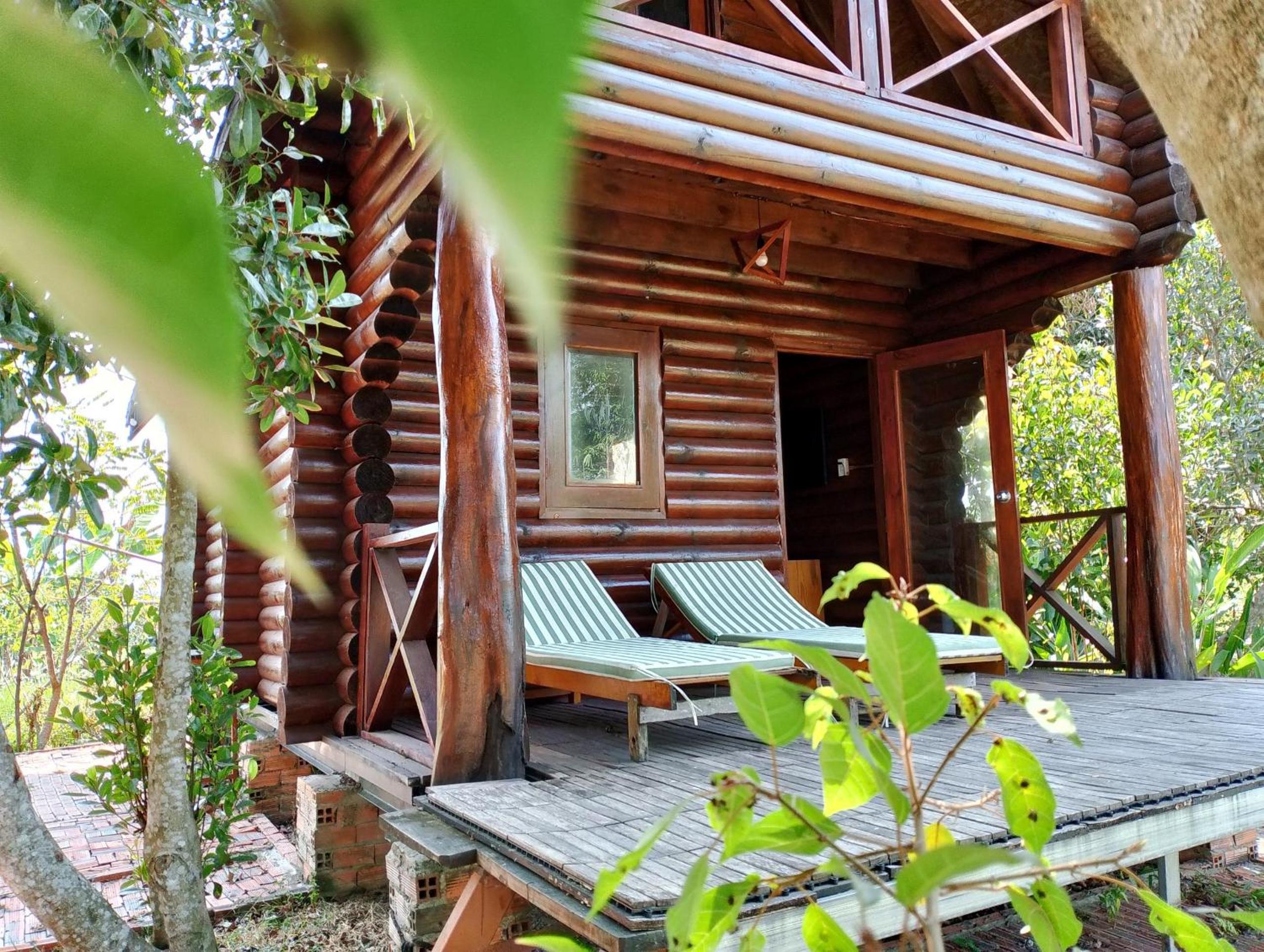 LA'S FARMSTAY