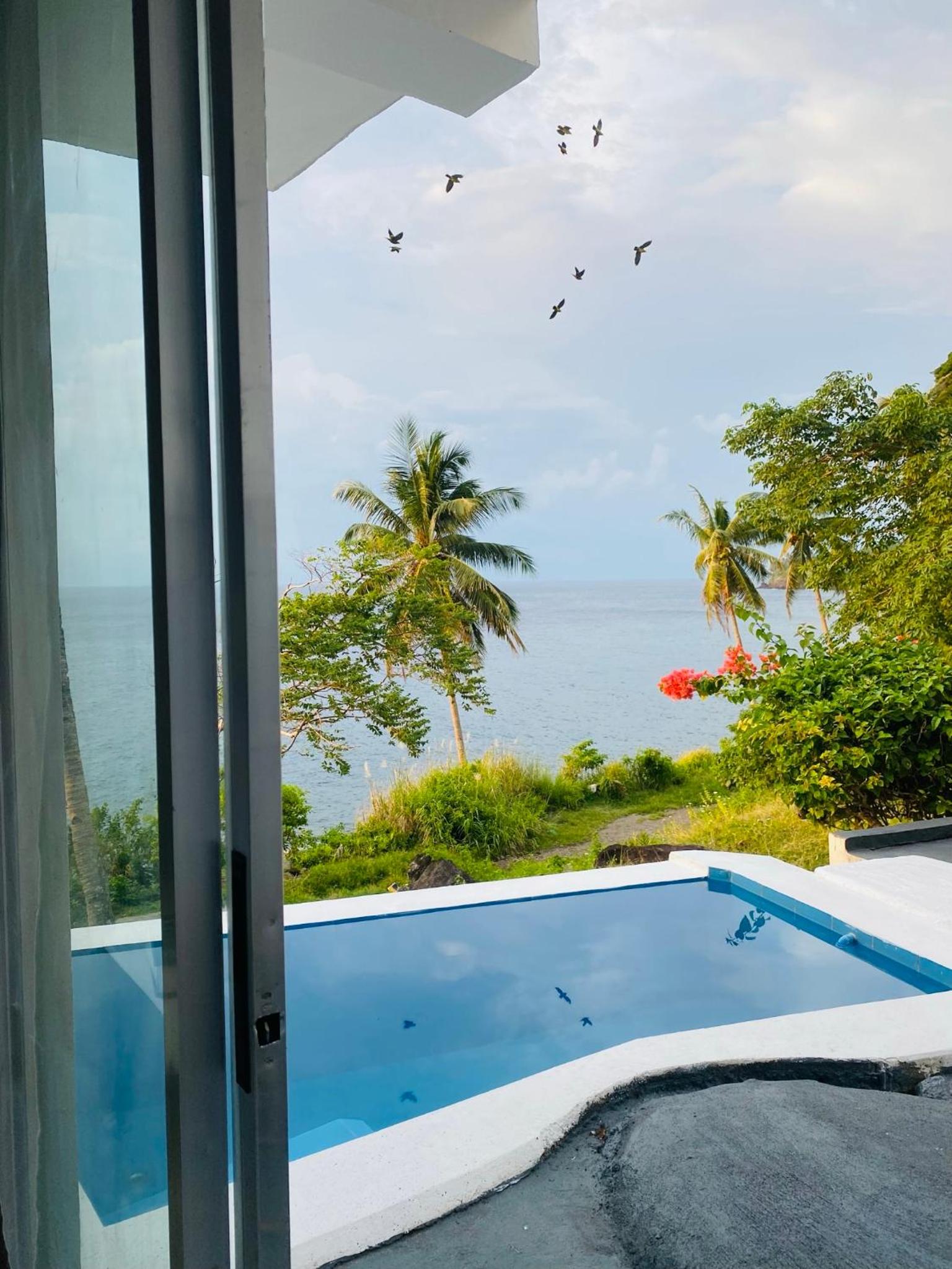 Bintana Sa Paraiso