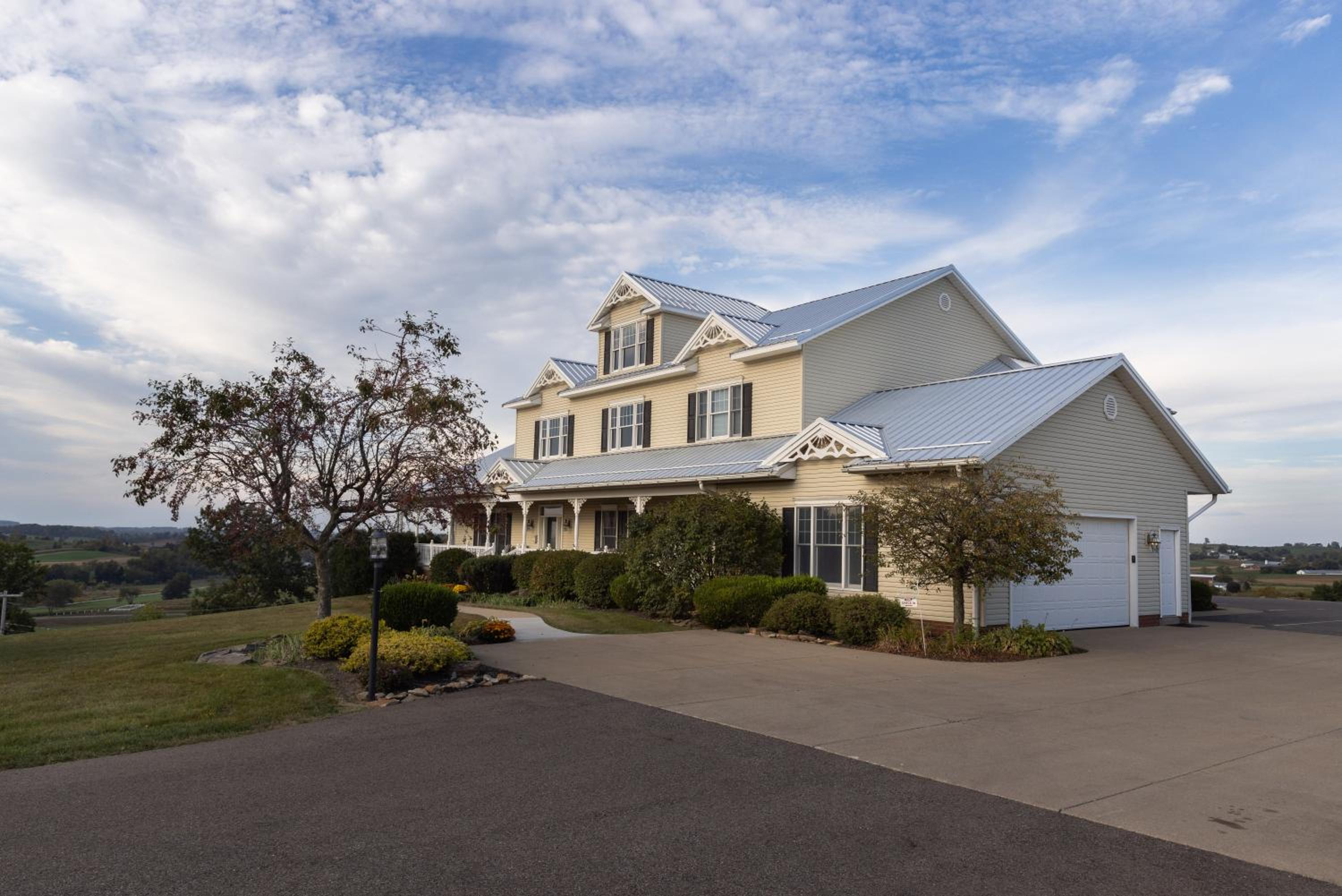 Hillside Villa Ohio