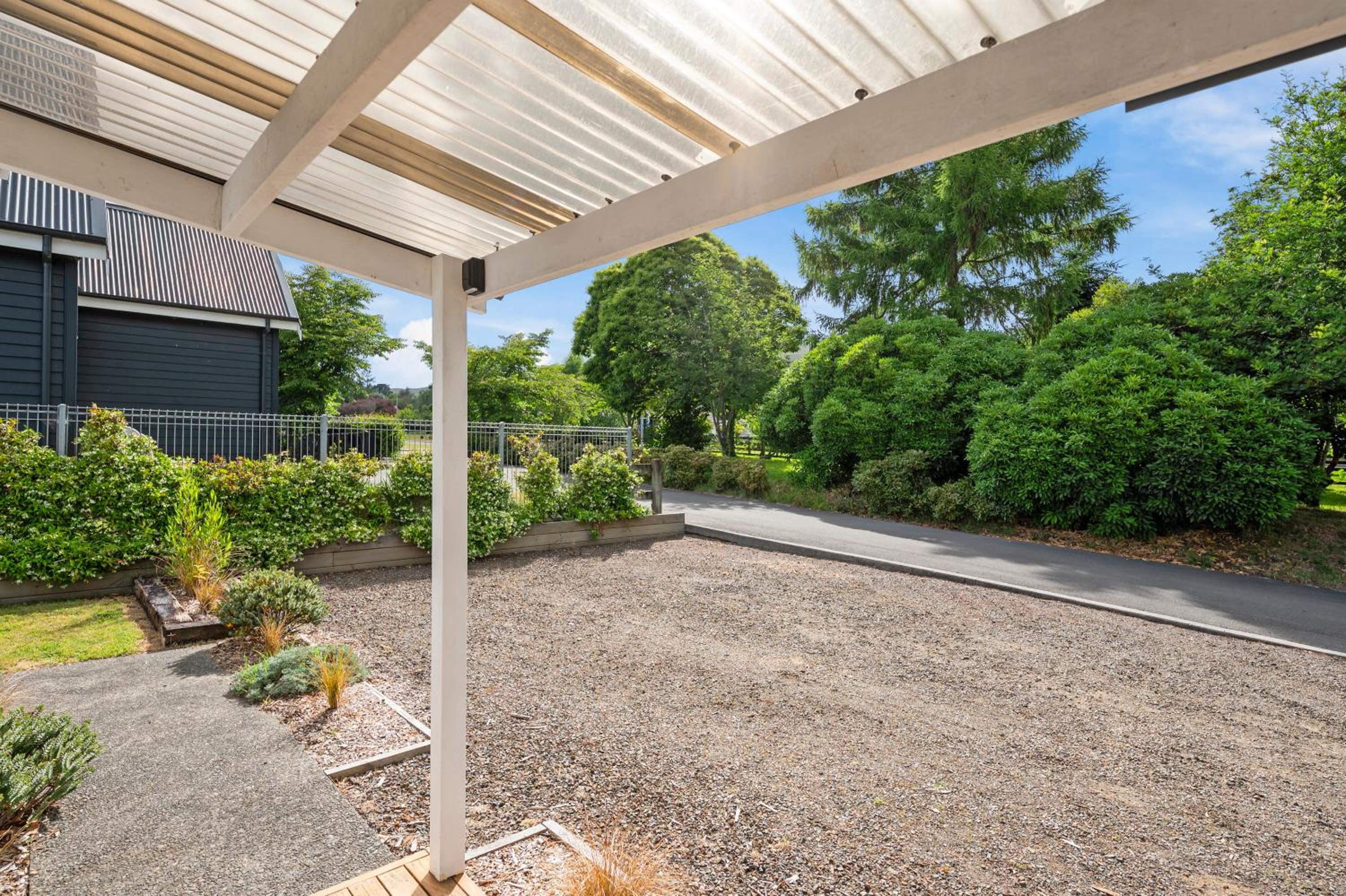 The Tin Hut - Kinloch view 4