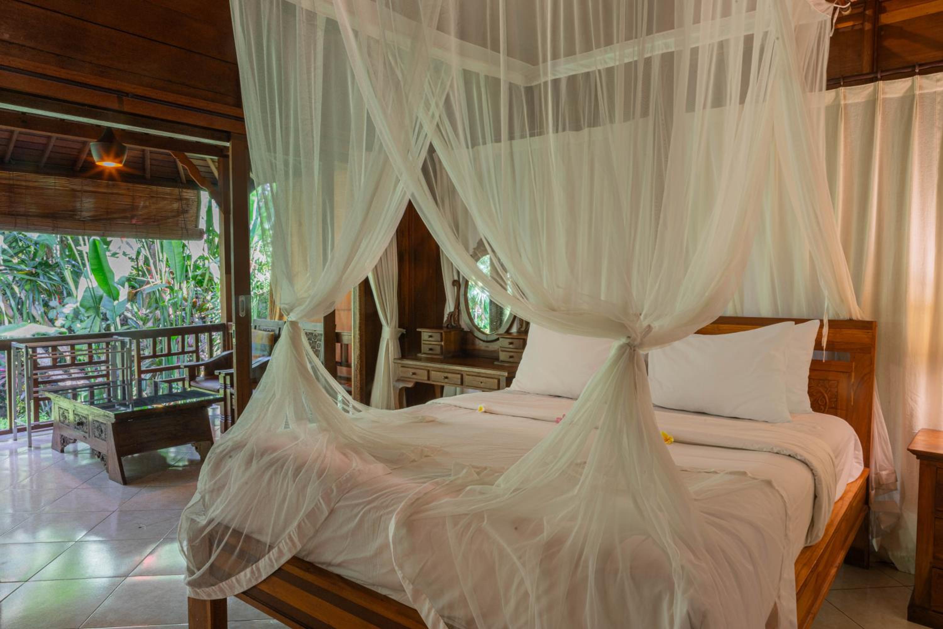 Sari Bamboo Villas