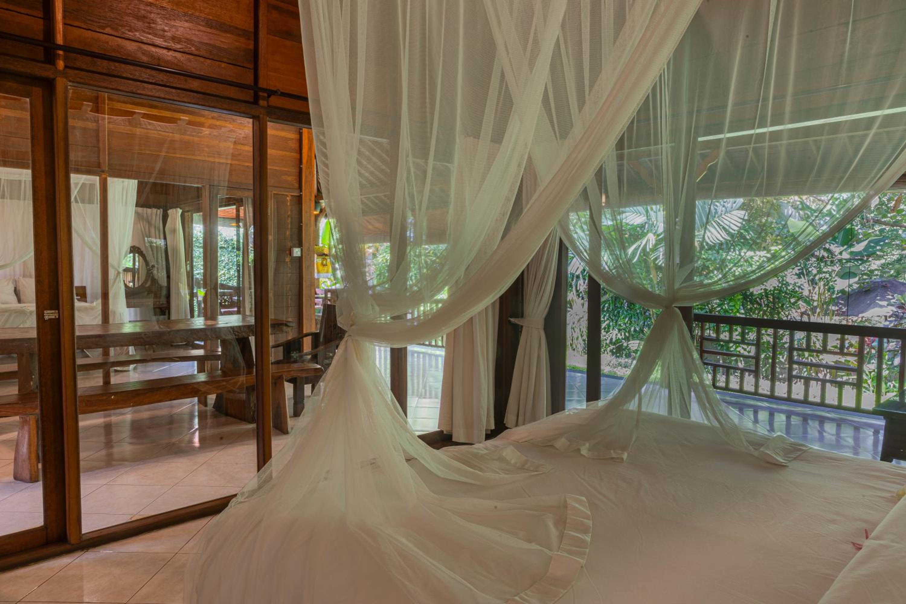 Sari Bamboo Villas