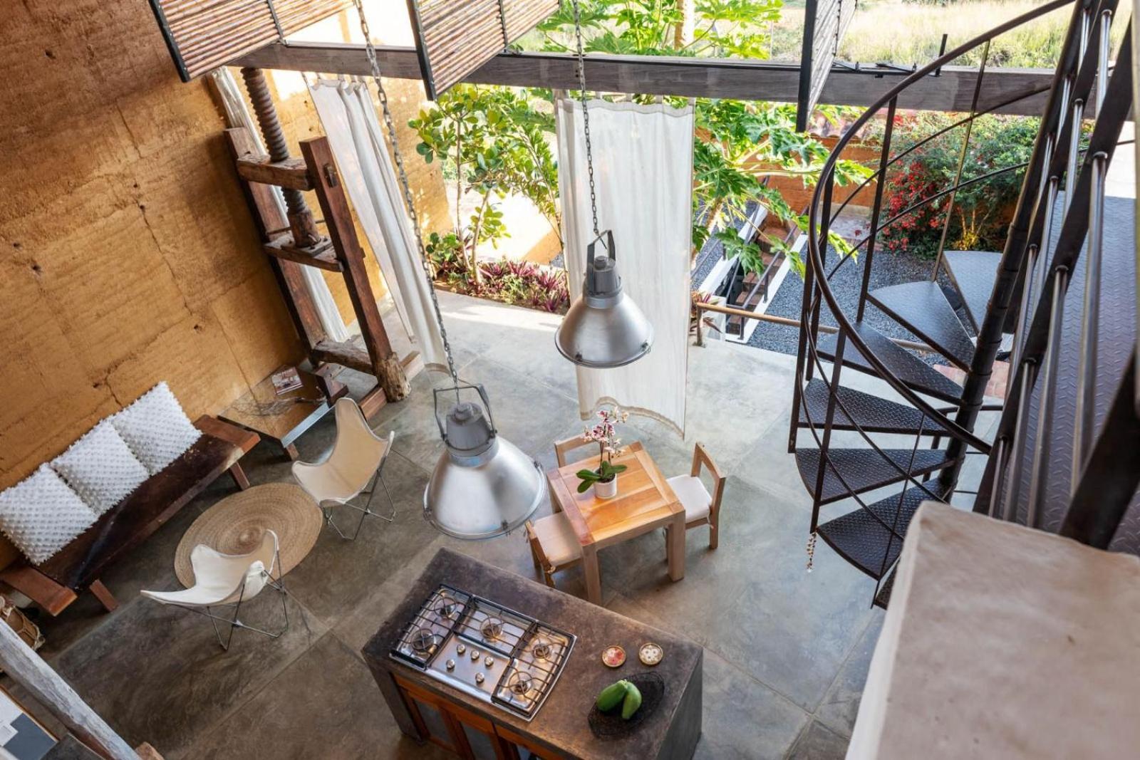 LOFT SAJA. Diseño en tapia pisada contemporáneo