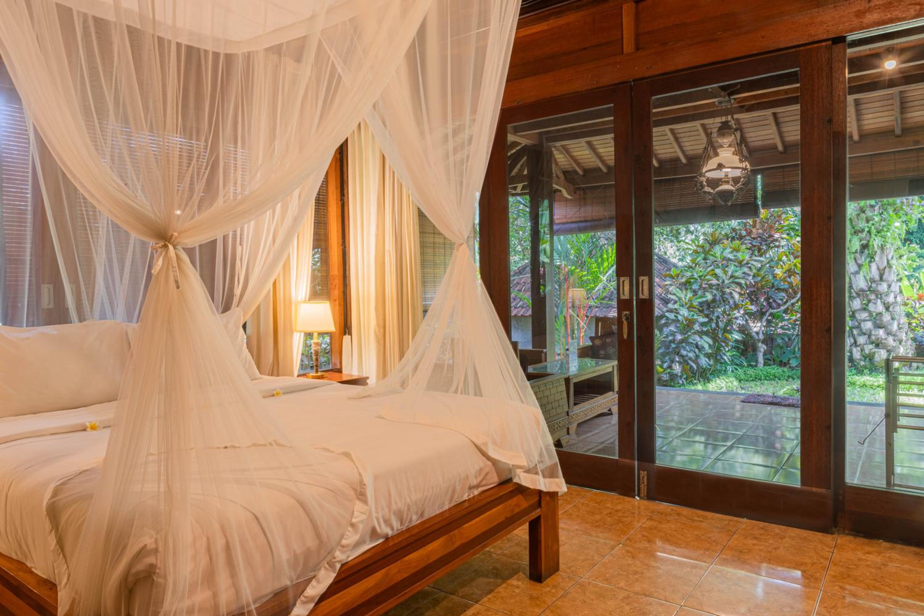 Sari Bamboo Villas