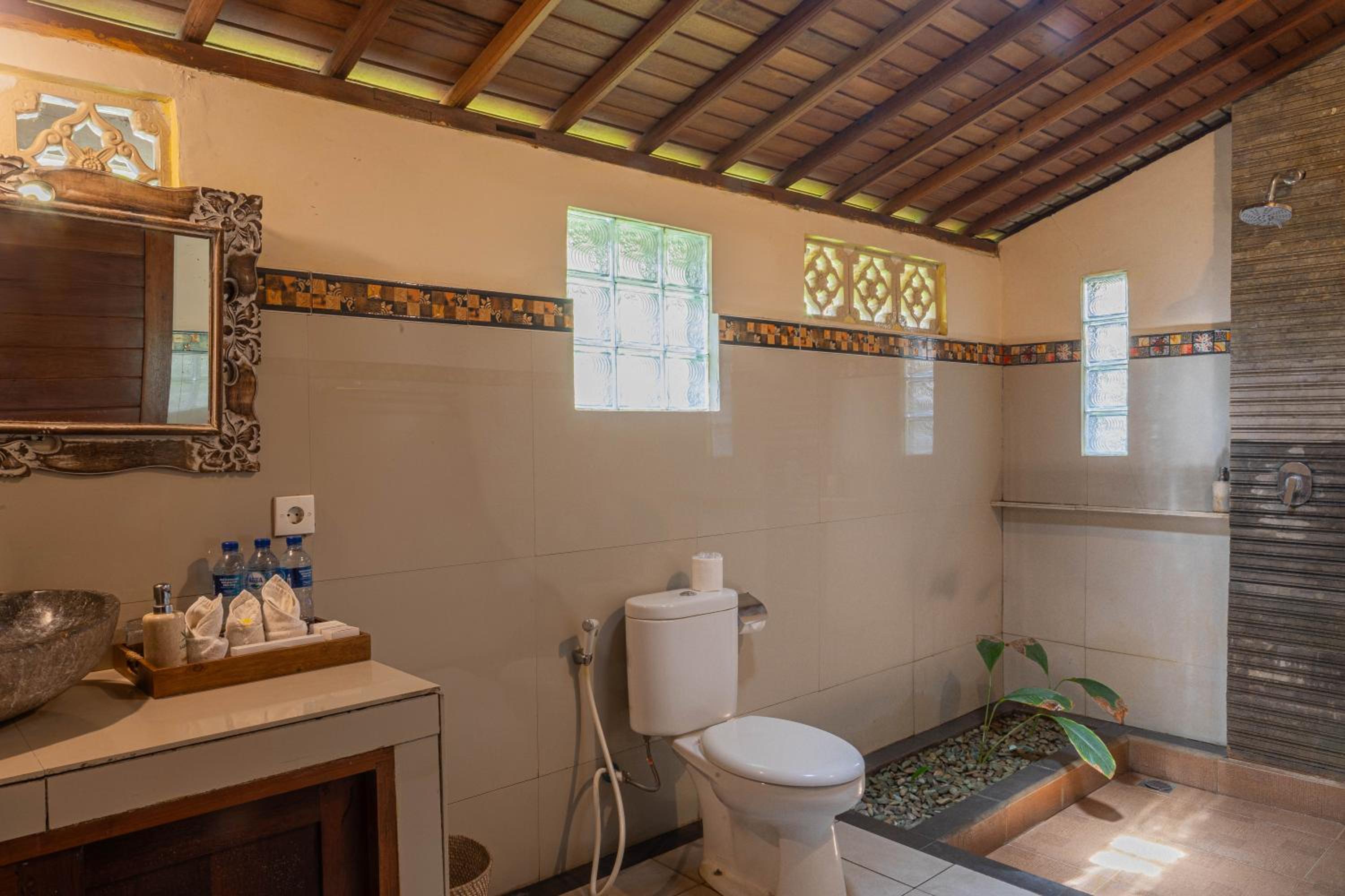 Sari Bamboo Villas