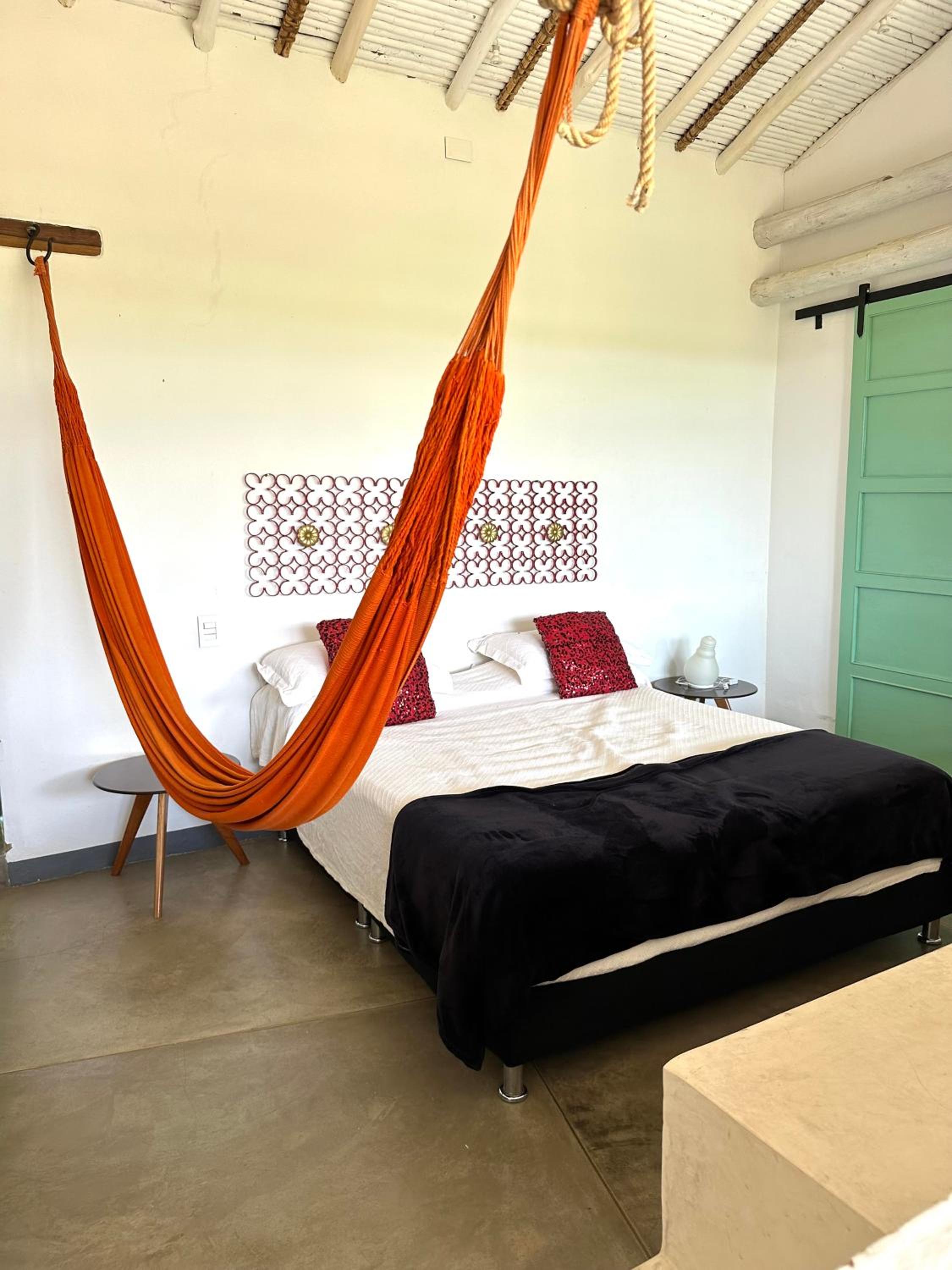 LOFT SAJA. Diseño en tapia pisada contemporáneo
