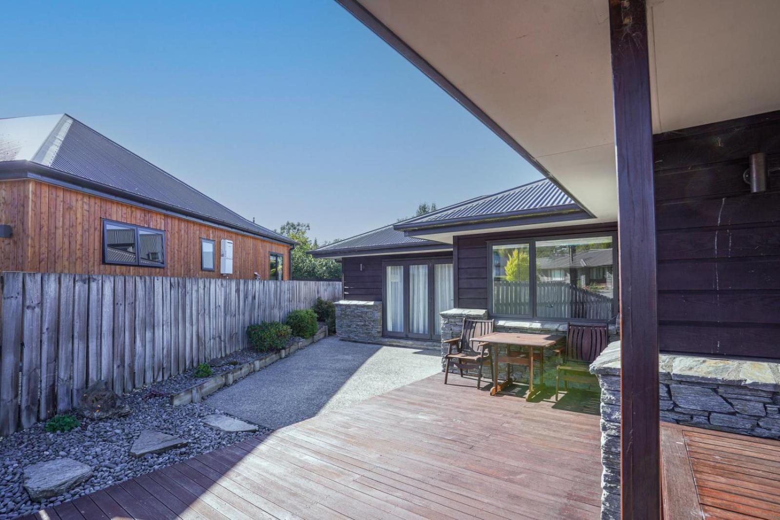 16 Rutherford Crescent view 2