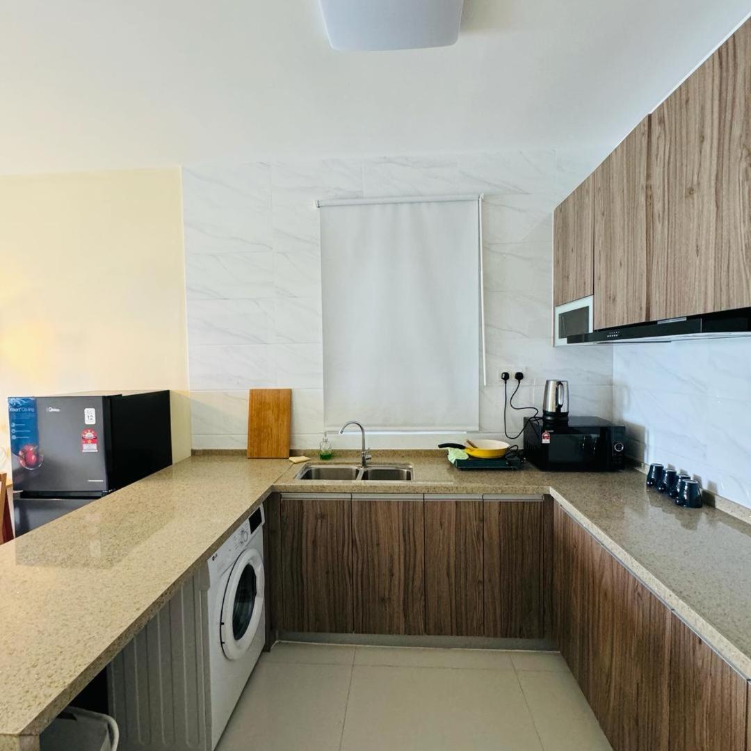 3bedroom forest city homestay