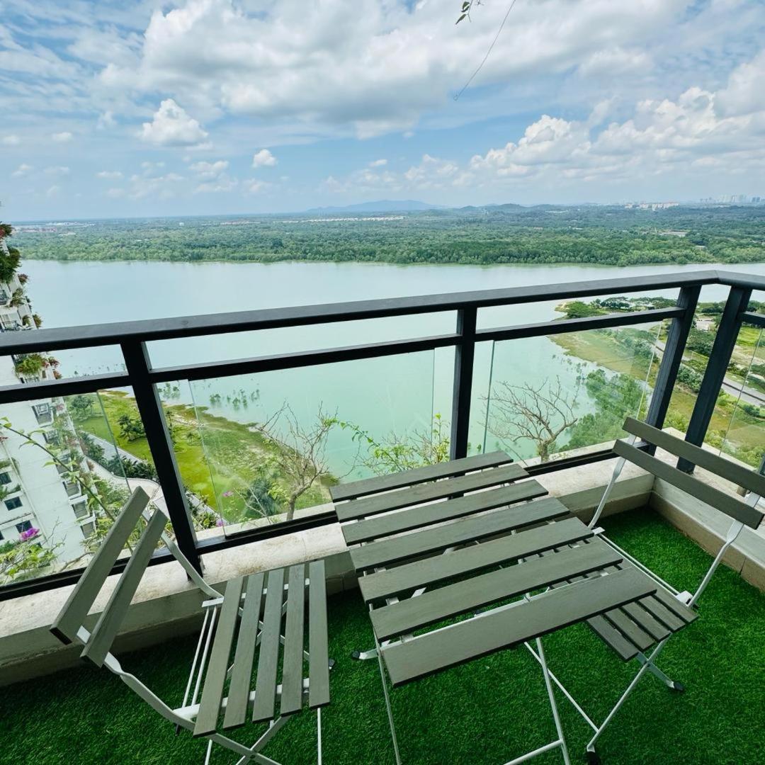 3bedroom forest city homestay
