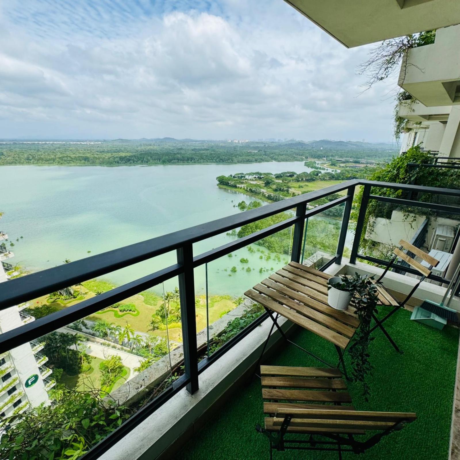 3bedroom forest city homestay