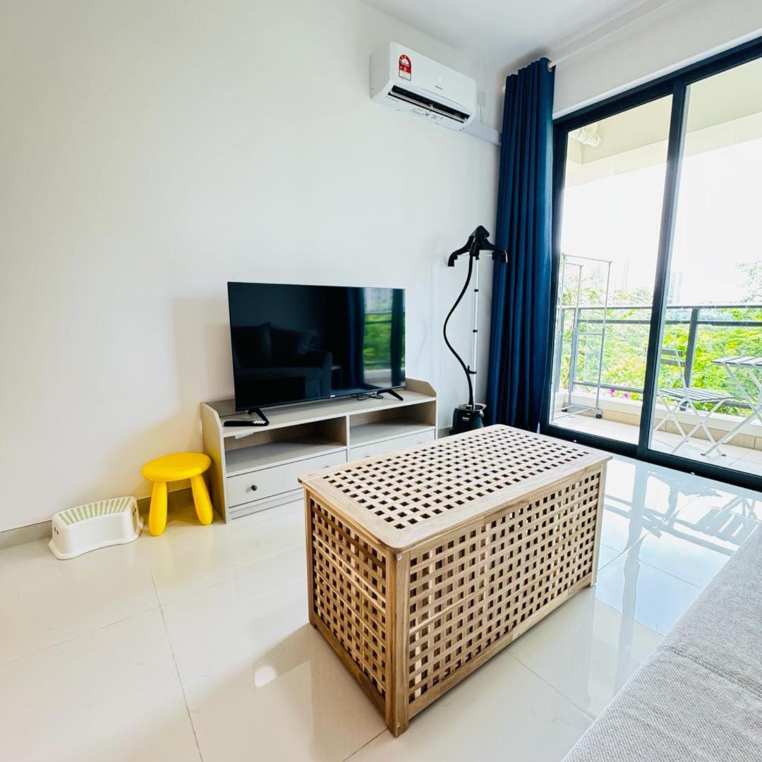 3bedroom forest city homestay