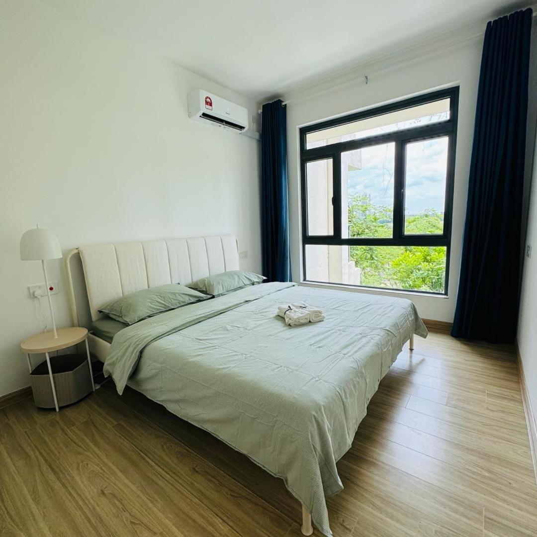 3bedroom forest city homestay
