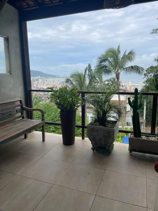 Mirante Seaview: Casa na Enseada com vista