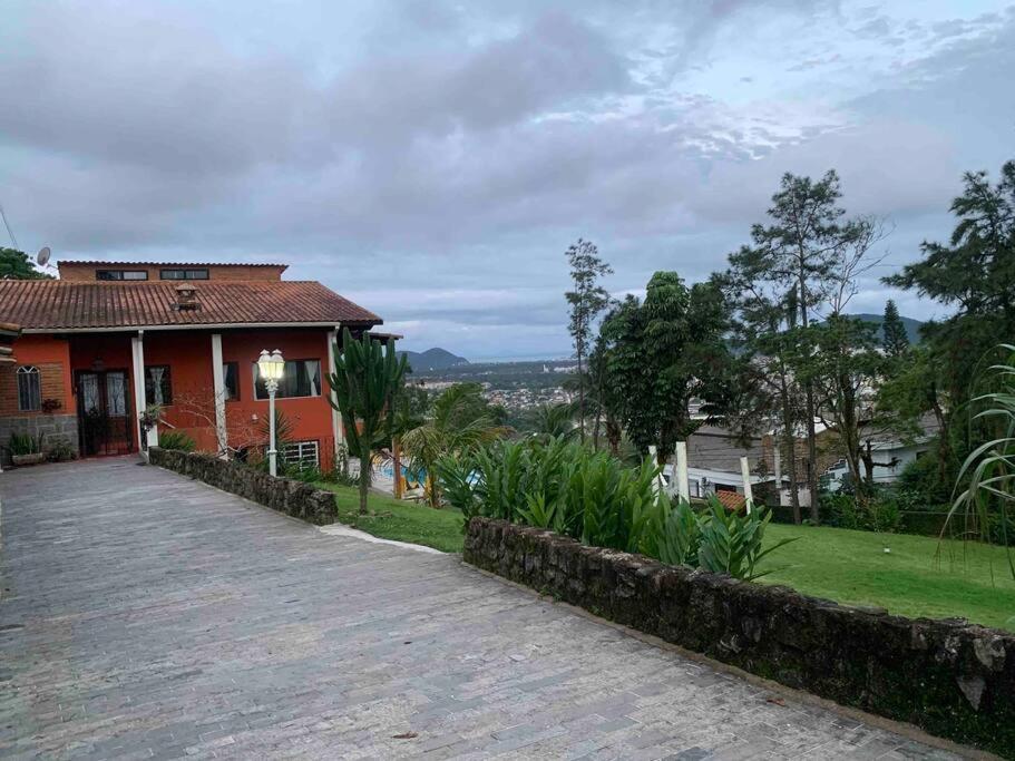 Mirante Seaview: Casa na Enseada com vista