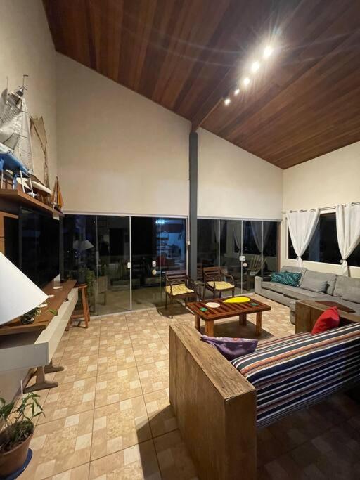 Mirante Seaview: Casa na Enseada com vista