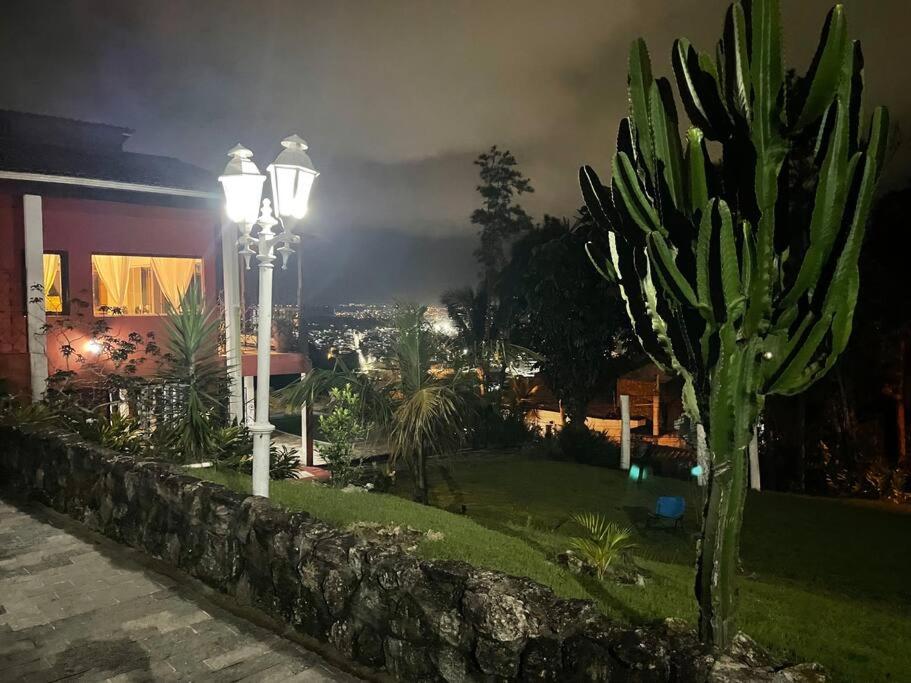 Mirante Seaview: Casa na Enseada com vista
