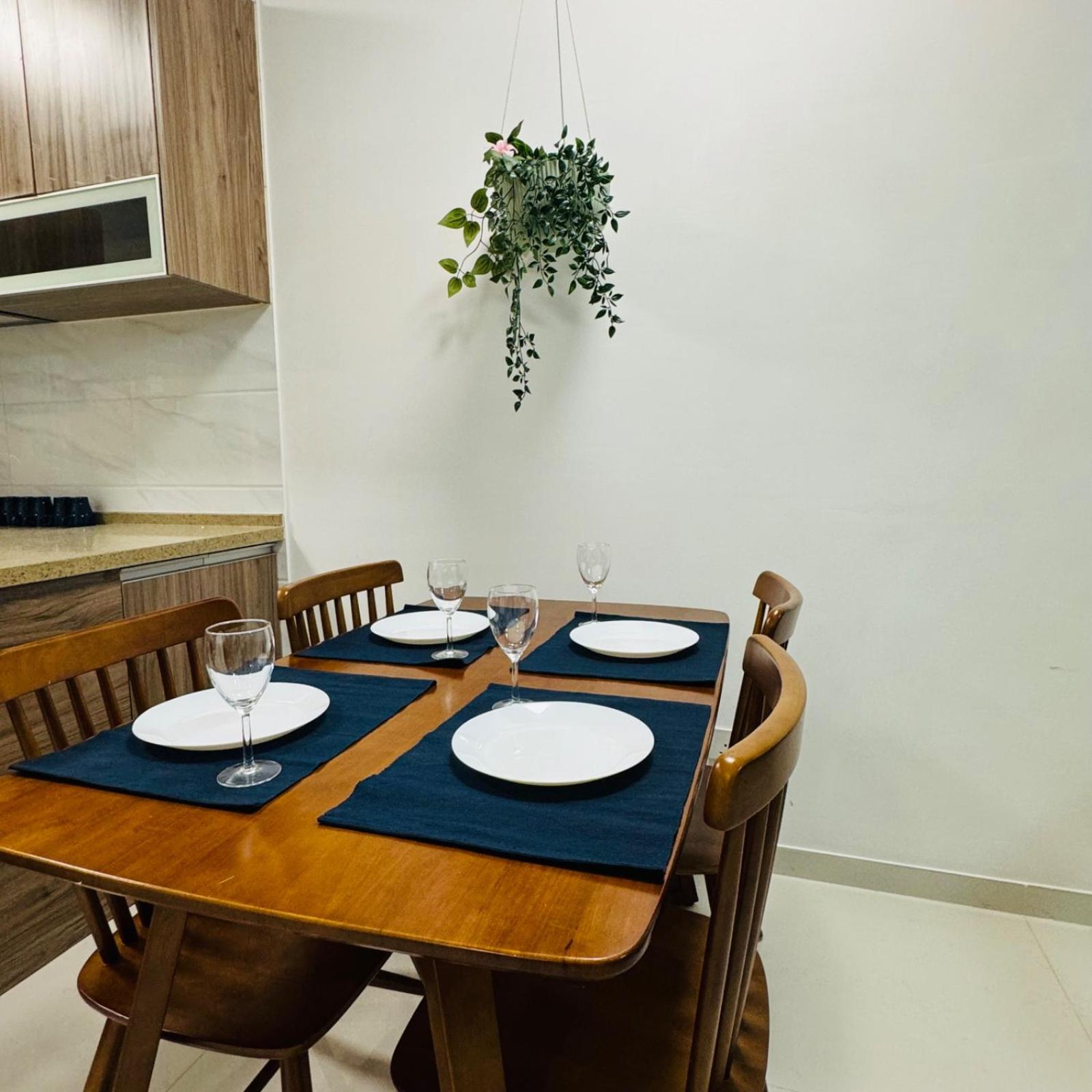 3bedroom forest city homestay