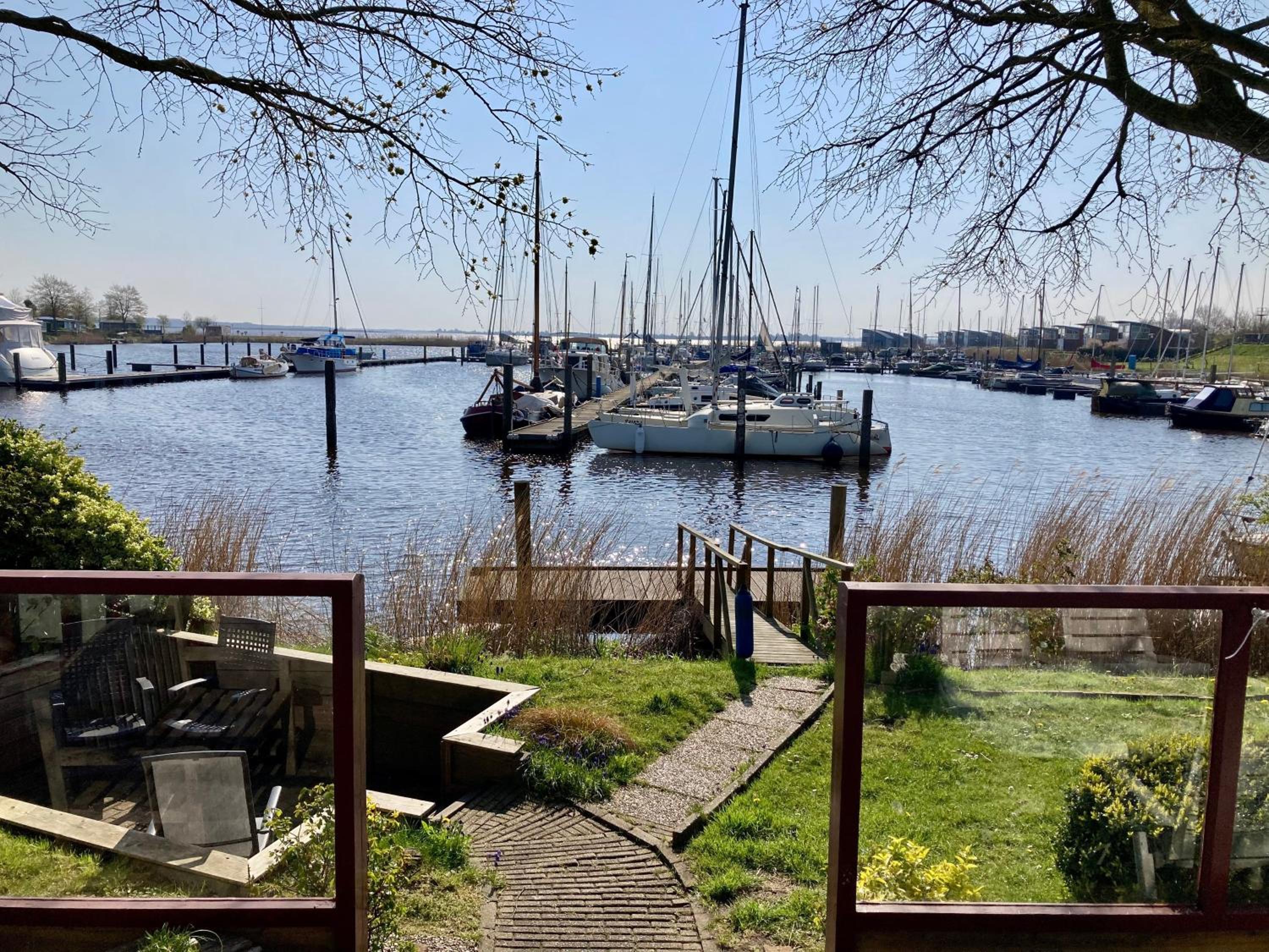Tolles 2 Pers Haus König mit Hafenblick am Lauwersmeer view 2
