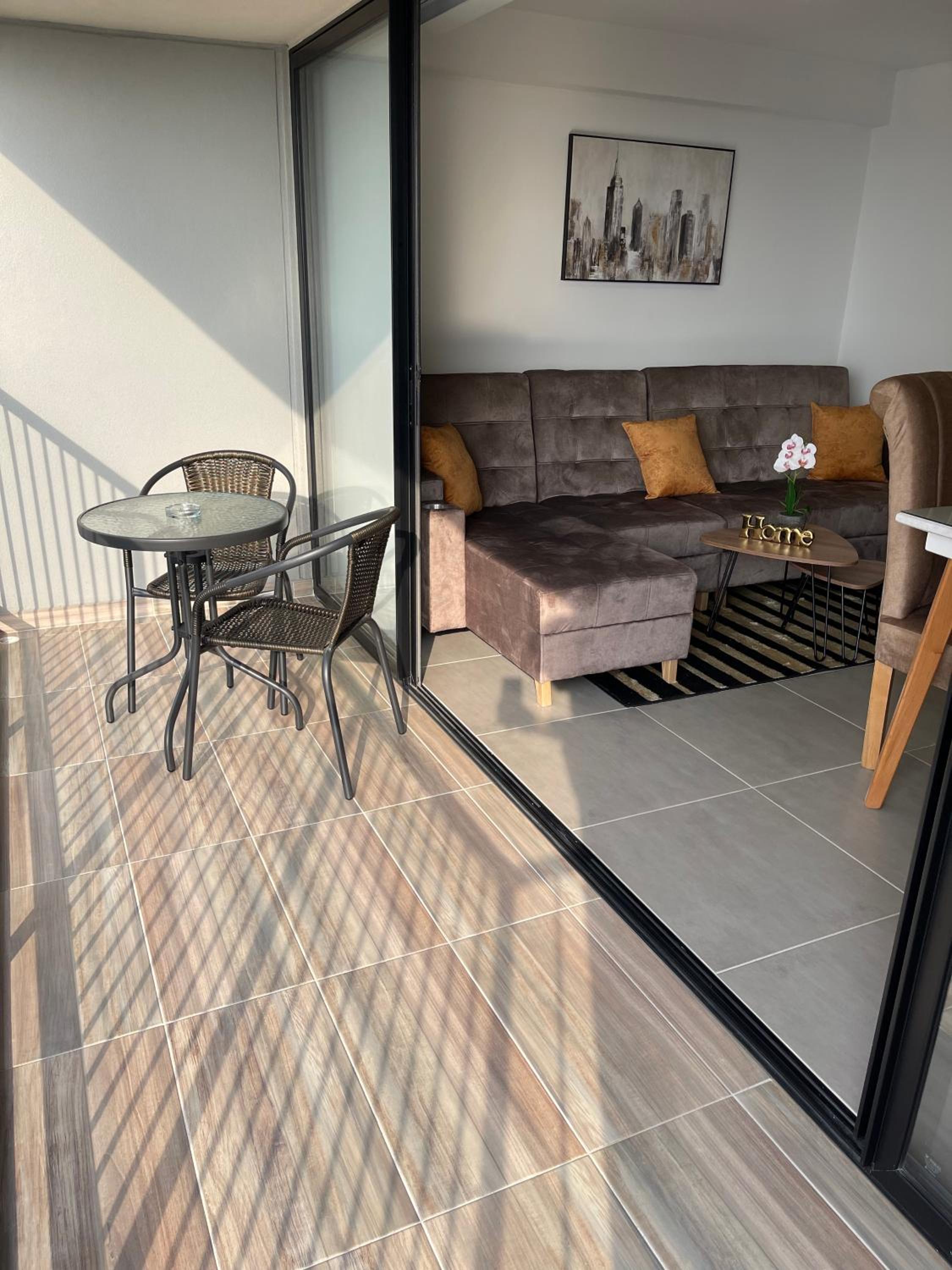 Hotel Acogedor Apartamento Cerca De Clinica En F/blanca