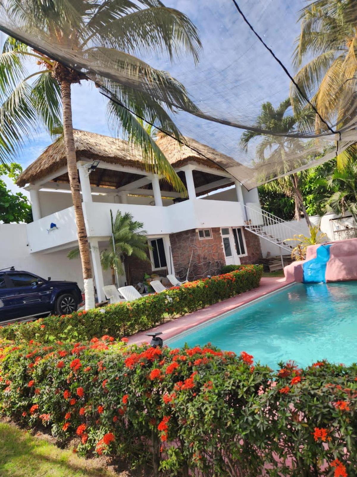 Casa Blanca de los pelícanos view 3