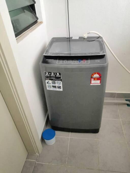 Mosaic Southkey 3BR near to mid-valley mega mall by Gdragon Homestay
