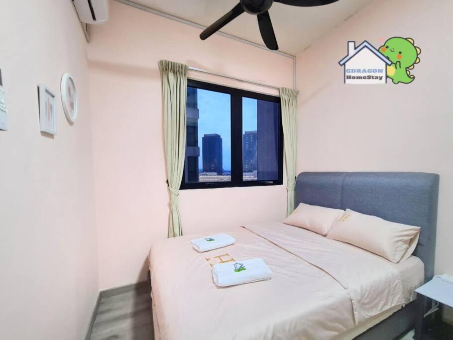 Mosaic Southkey 3BR near to mid-valley mega mall by Gdragon Homestay