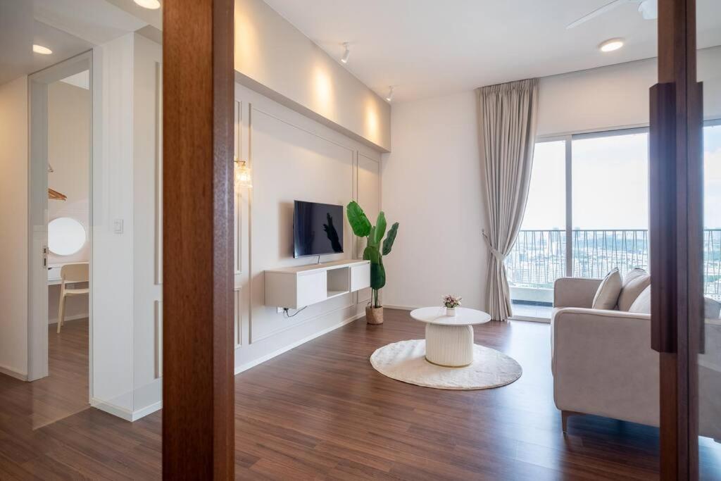 UNA Residence By Feel Home Malaysia opposite Sunway Velocity Mall